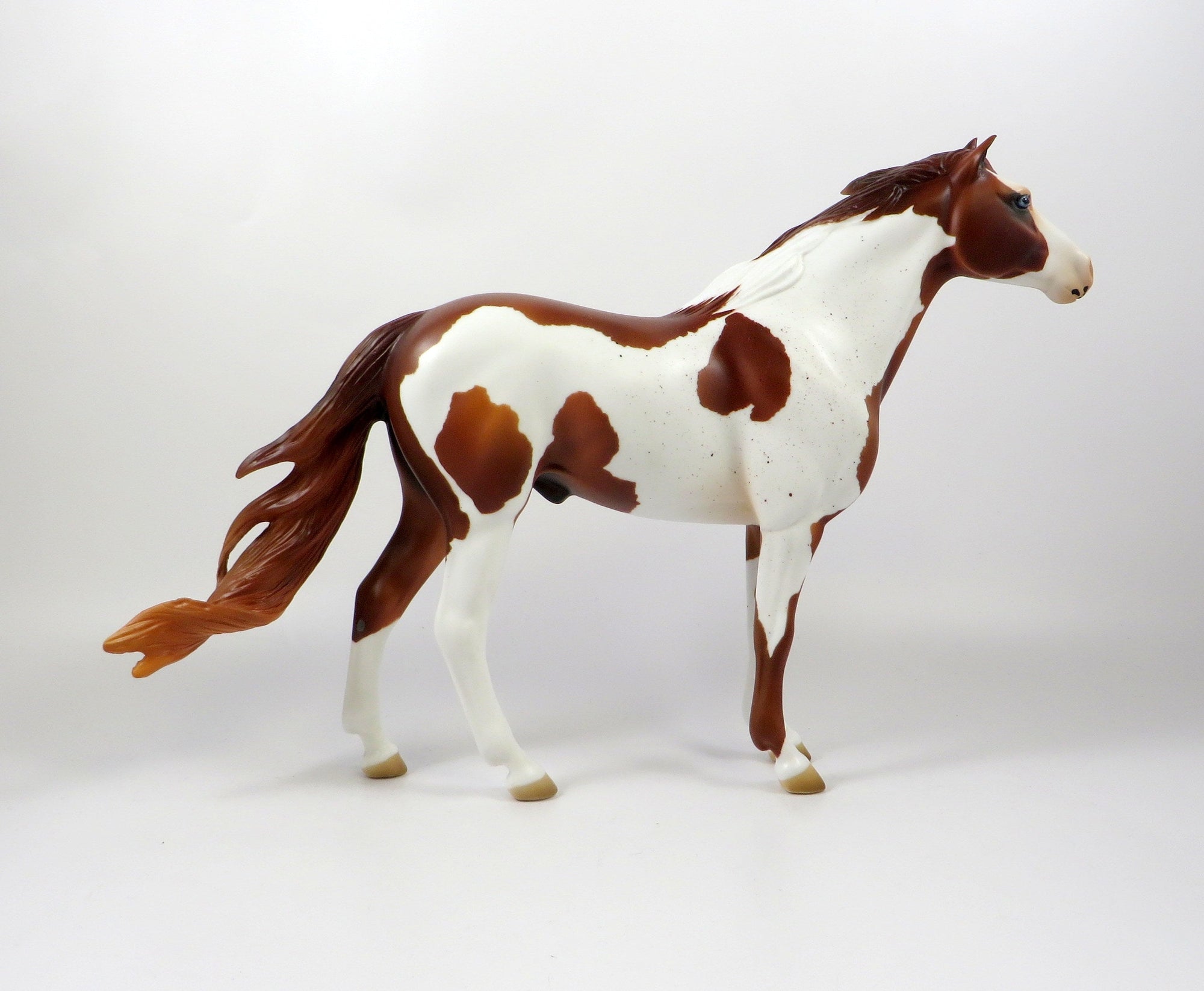 POINT TAKEN-OOAK CHESTNUT OVERO WITH BELTON SPOTTING SPANISH MUSTANG MODEL HORSE 8/5/19