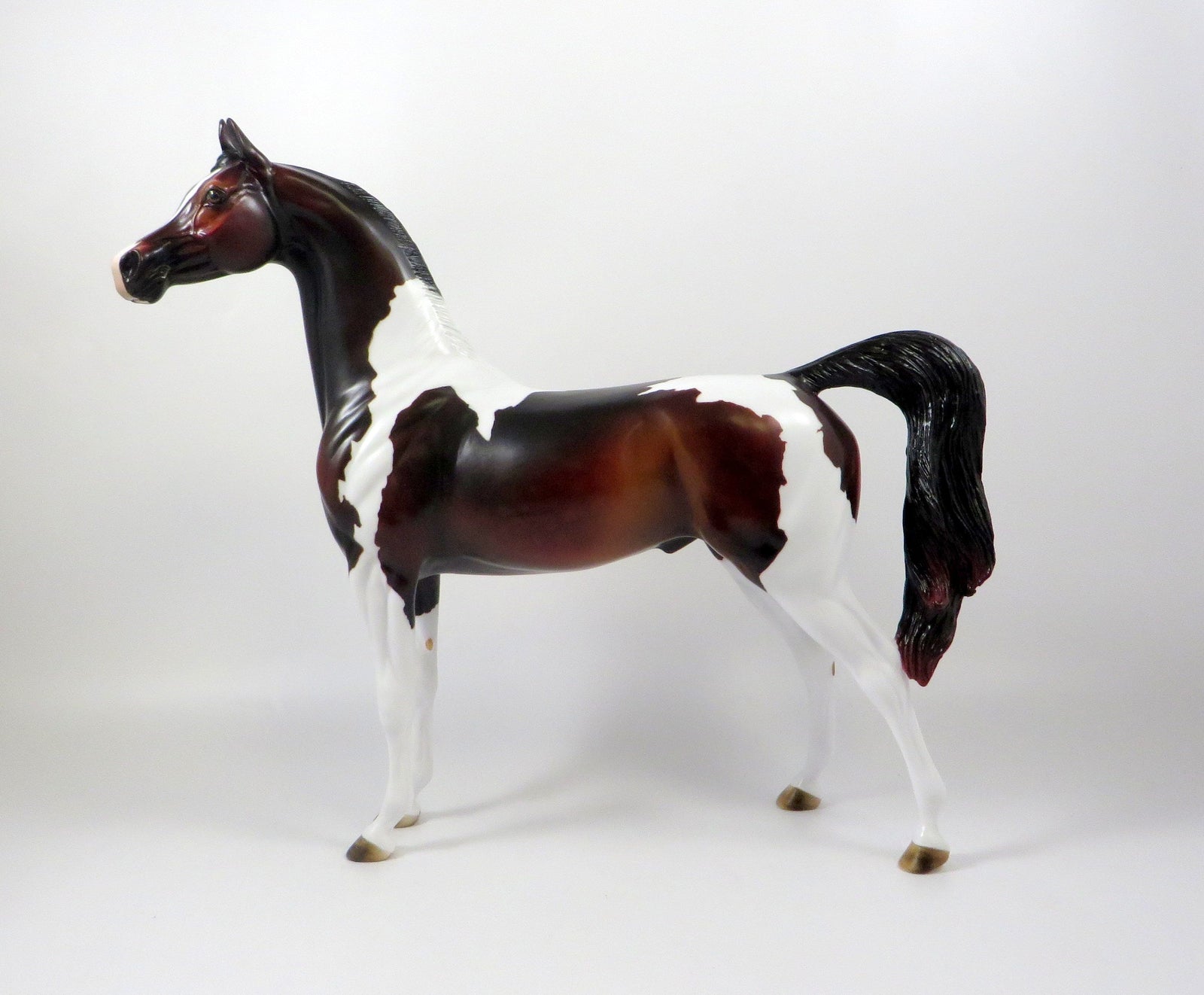 ELZAR-OOAK DAPPLE DARK BAY PAINT ARABIAN MODEL HORSE 8/5/19