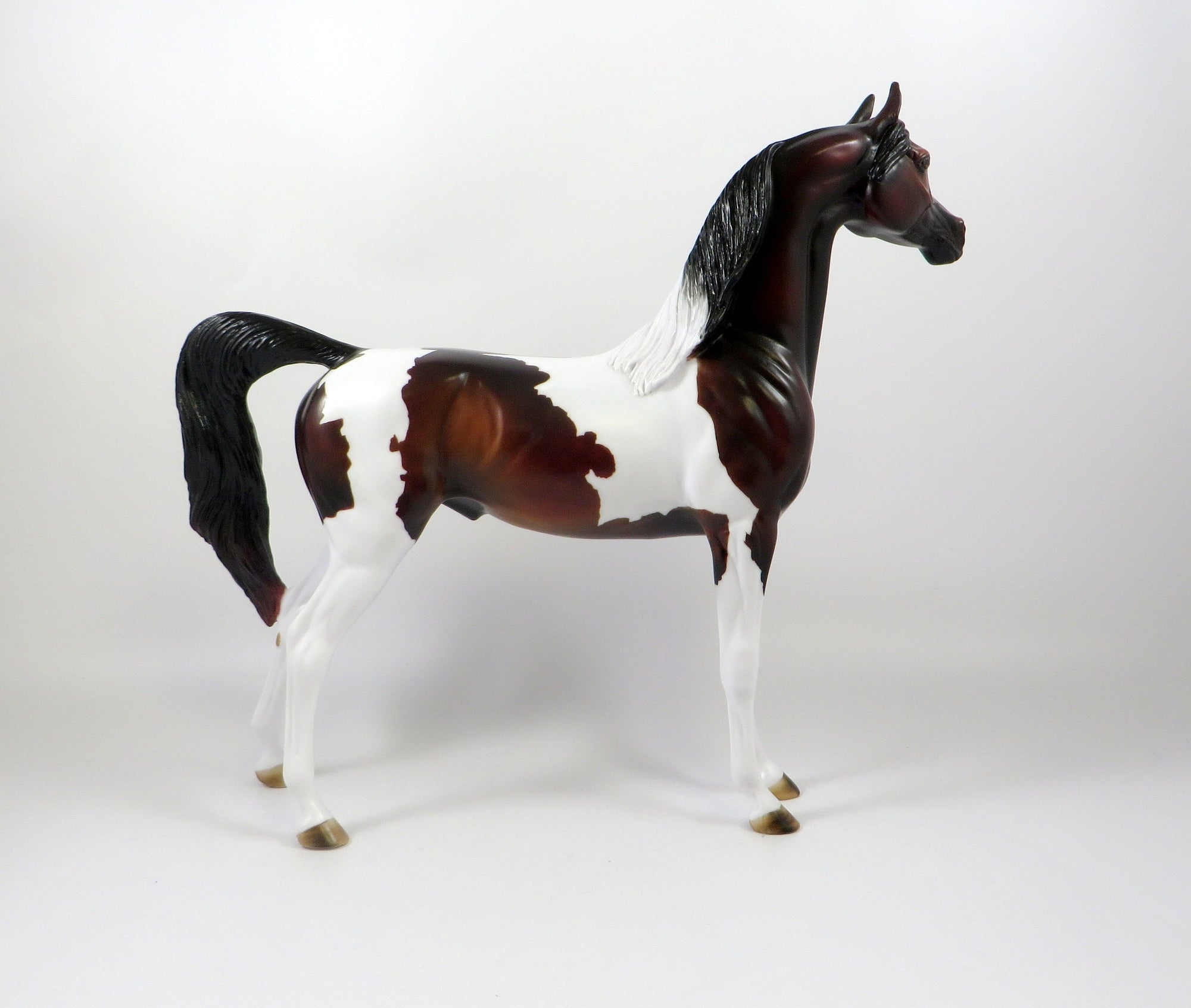 ELZAR-OOAK DAPPLE DARK BAY PAINT ARABIAN MODEL HORSE 8/5/19