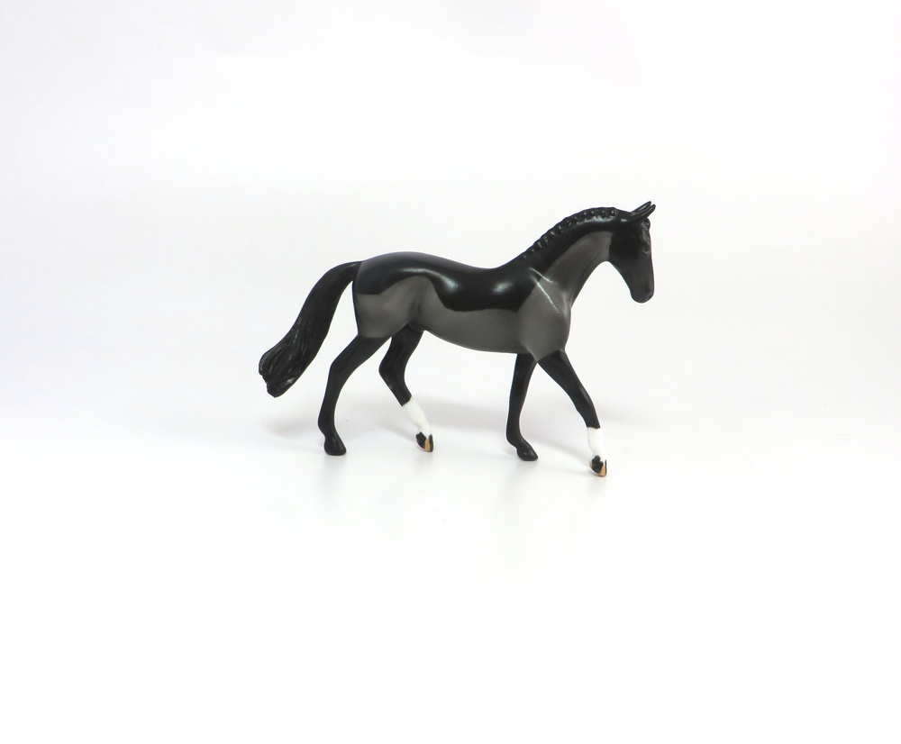 TRACE- LE-15 BODY CLIPPED WARMBLOOD CHIP BLACK BY AUDREY DIXON MW19 AND EQUINE AFFAIRE