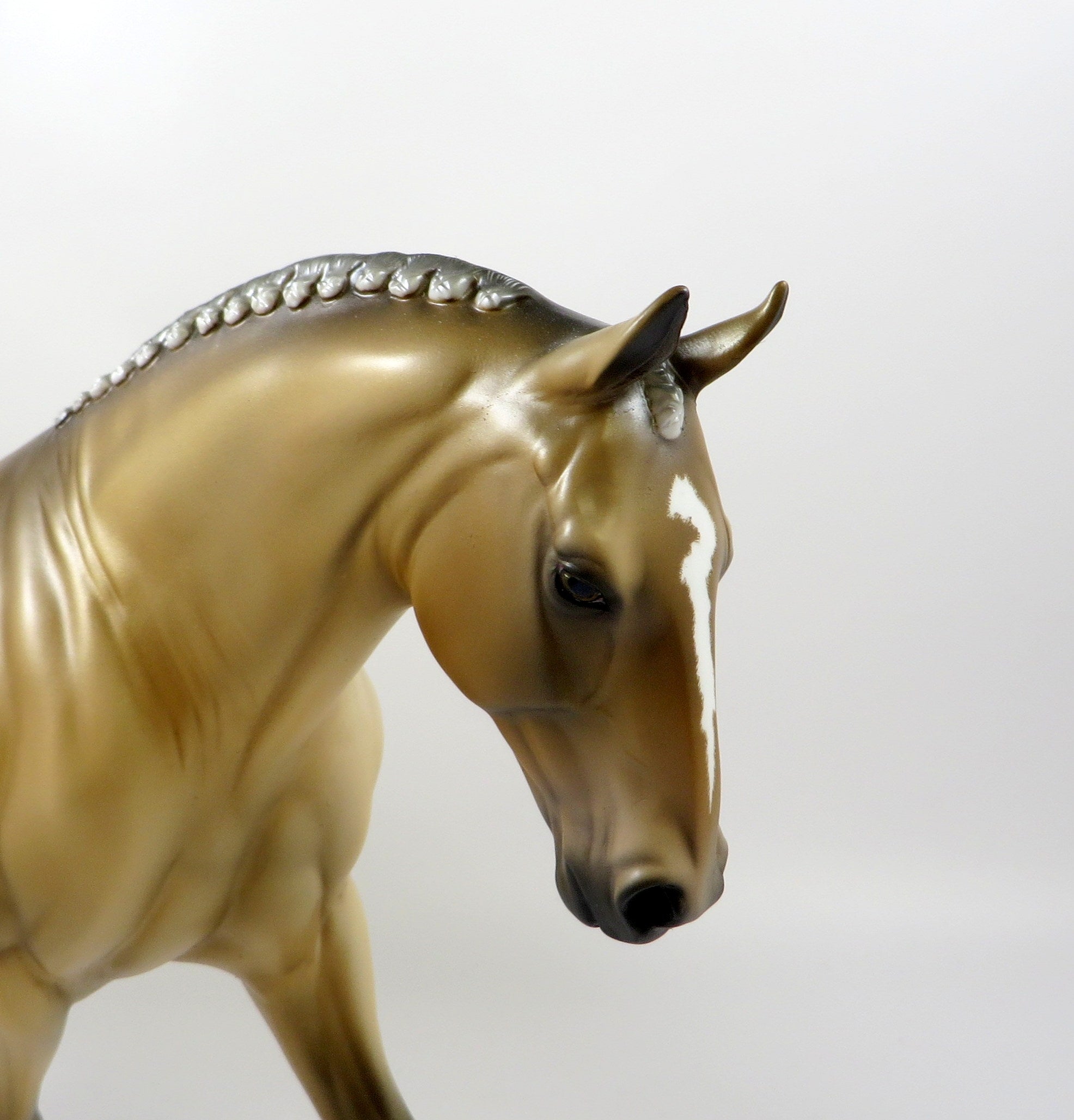 ASPECTS OF LOVE-OOAK SOOTY BUCKSKIN IRISH DRAFT MODEL HORSE 8/5/19