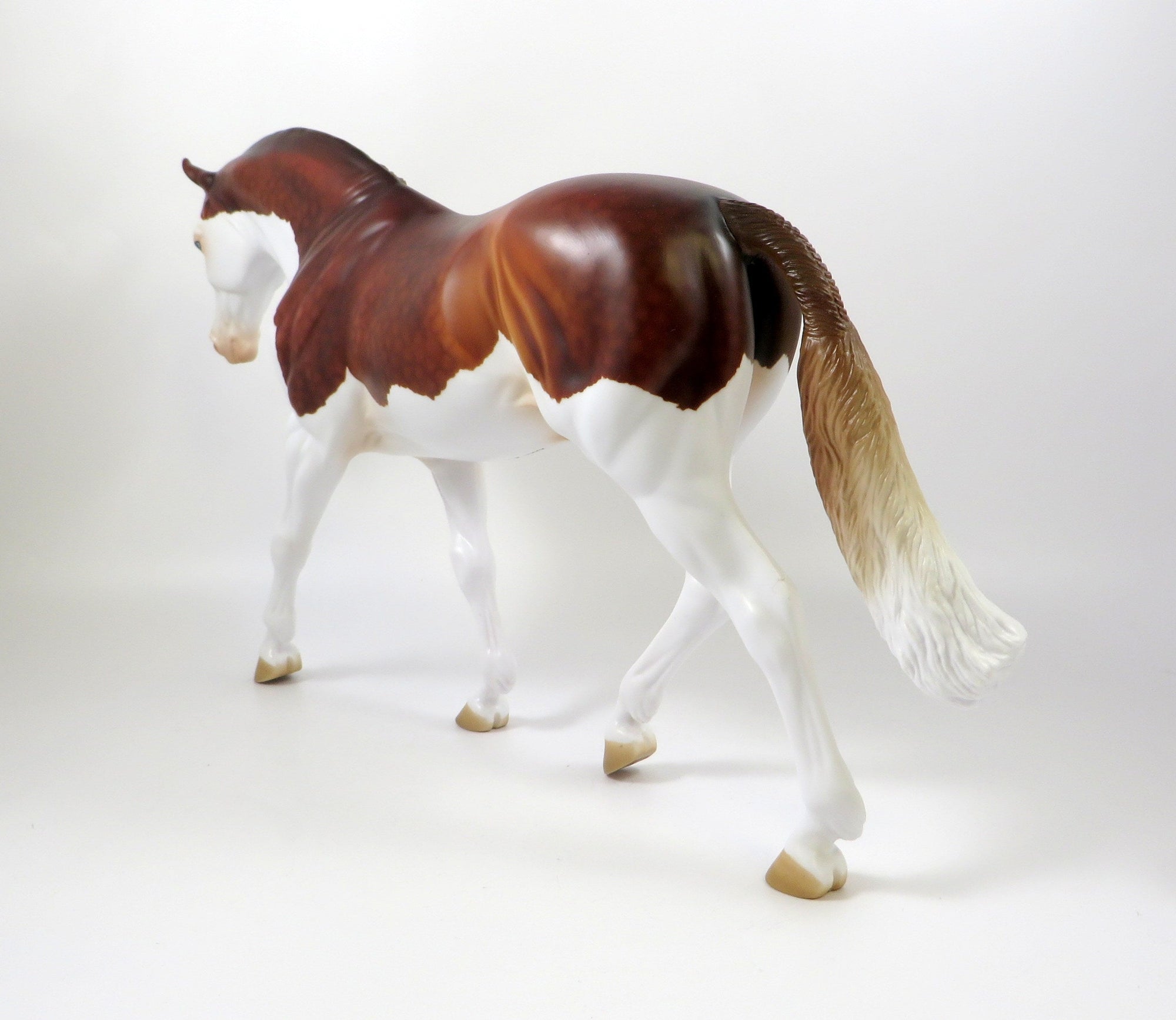 LIGHT THE WAY-OOAK DAPPLE CHESTNUT SPLASH IRISH DRAFT MODEL HORSE 8/5/19