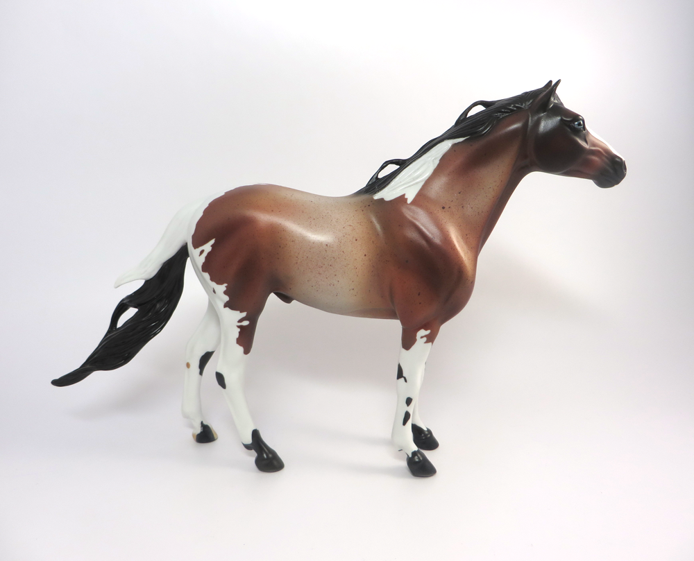 ZEKE- LE-6 RED ROAN MUSTANG CUSTOM BY AMANDA  HOSTETLER 3-8-19