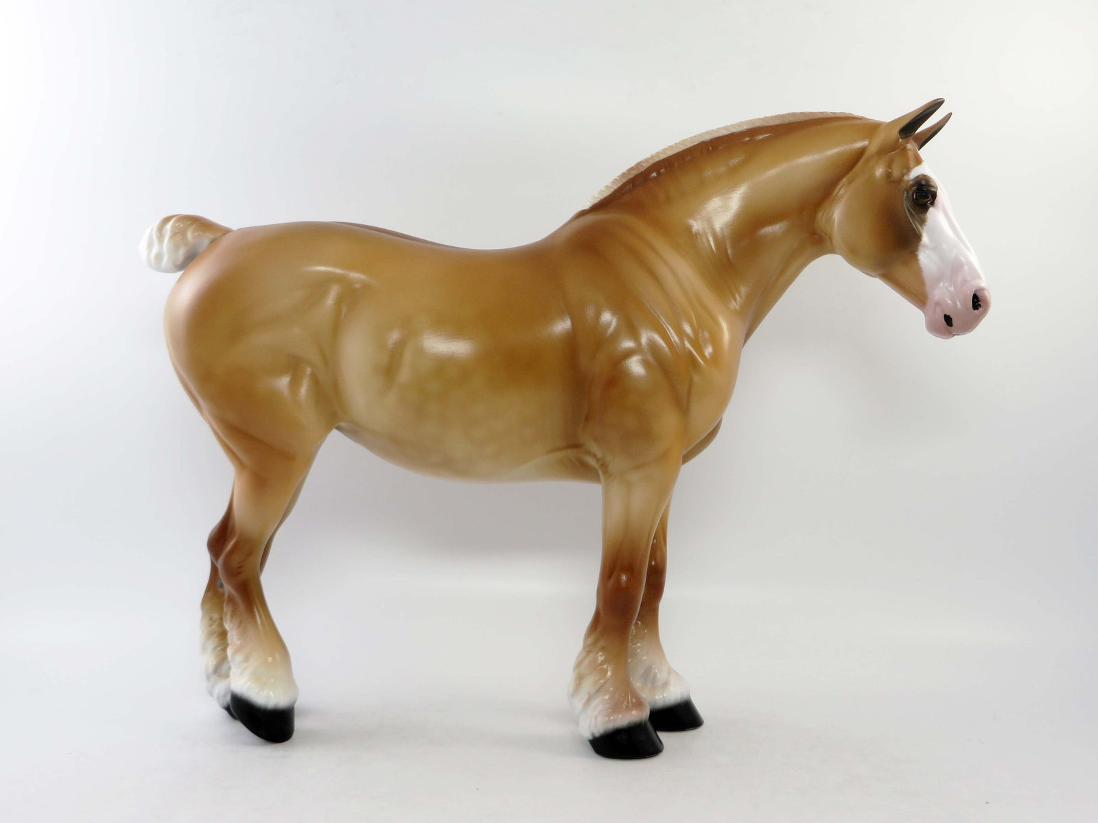 AUDREY - OOAK DAPPLE PALOMINO HEAVY DRAFT BUNNY MODEL HORSE EQ 2018