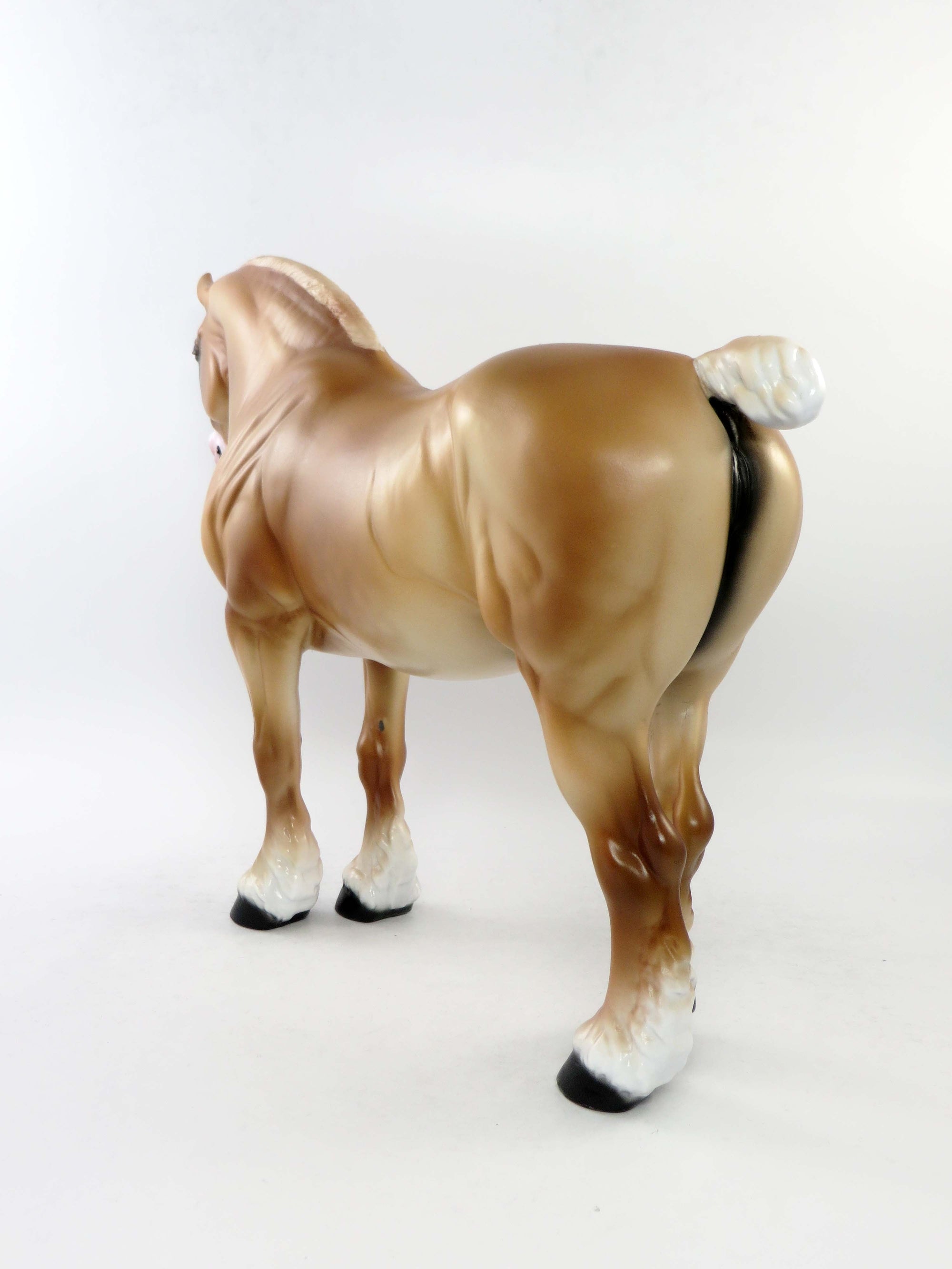 AUDREY - OOAK DAPPLE PALOMINO HEAVY DRAFT BUNNY MODEL HORSE EQ 2018