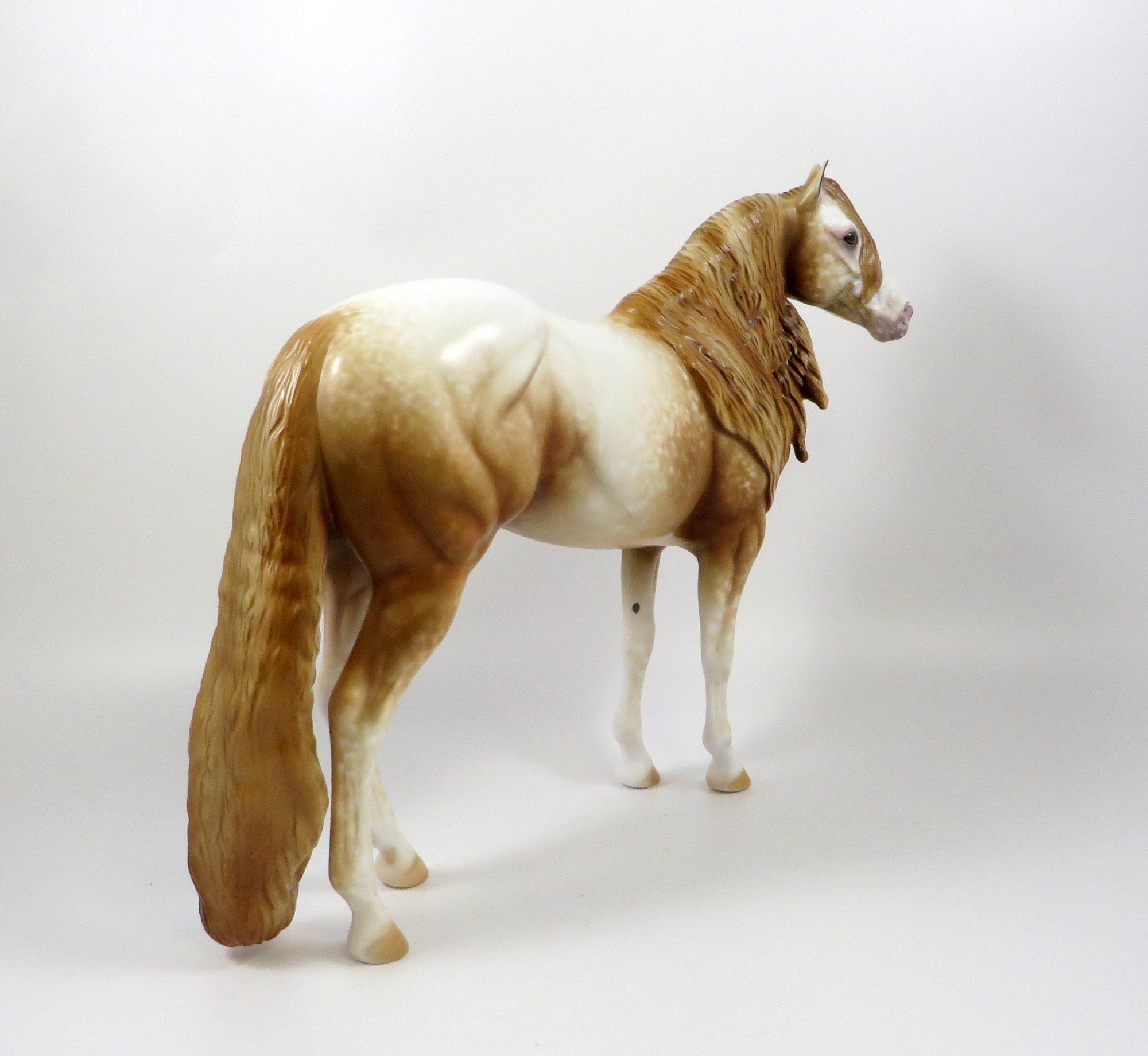 NATIQUA-OOAK CHESTNUT ROAN ISH MODEL HORSE 8/6/19