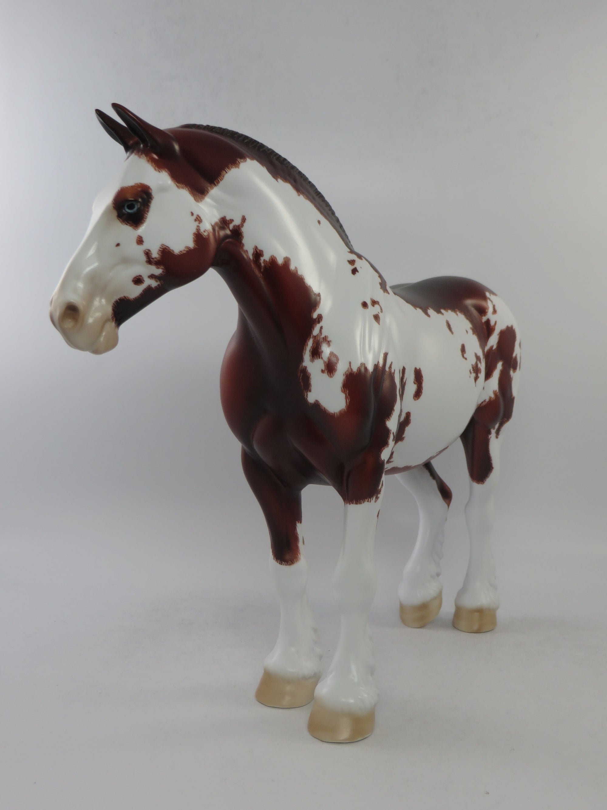 LAURIE JO - OOAK CHESTNUT OVERO HEAVY DRAFT BUNNY MODEL HORSE BY DAWN QUICK EQ 2018