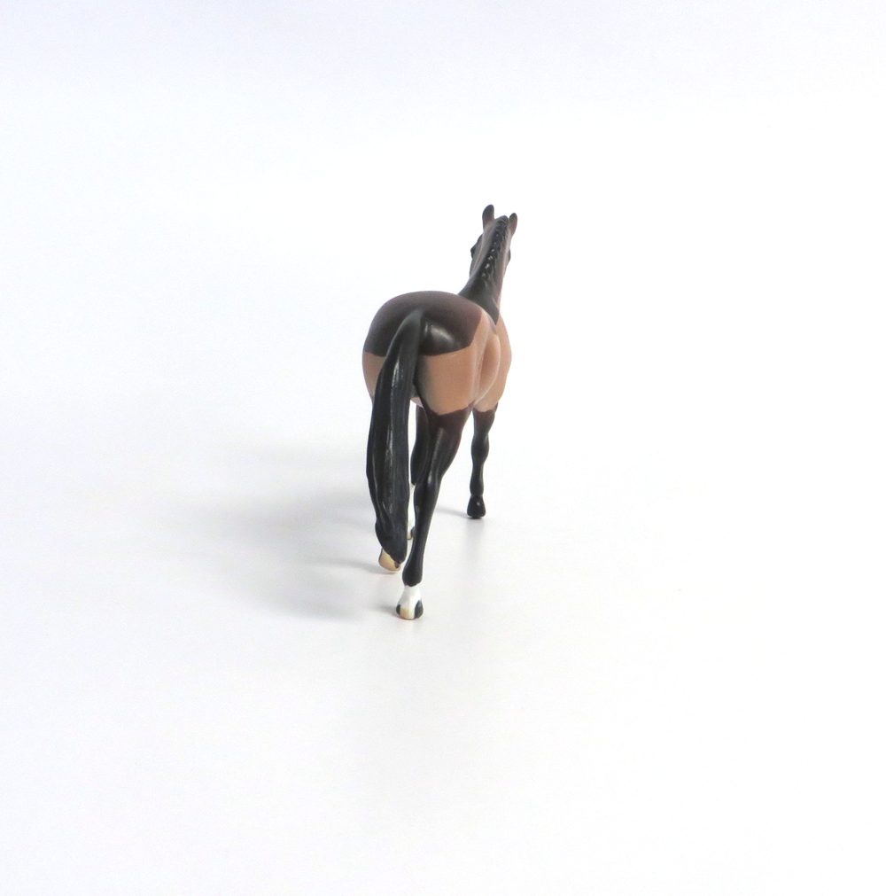 DEPUTY - LE-15 BROWN BODY CLIPPED WARMBLOOD CHIP BY AUDREY DIXON EA19 MW19