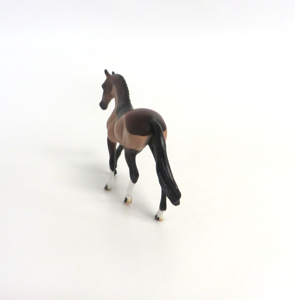 DEPUTY - LE-15 BROWN BODY CLIPPED WARMBLOOD CHIP BY AUDREY DIXON EA19 MW19