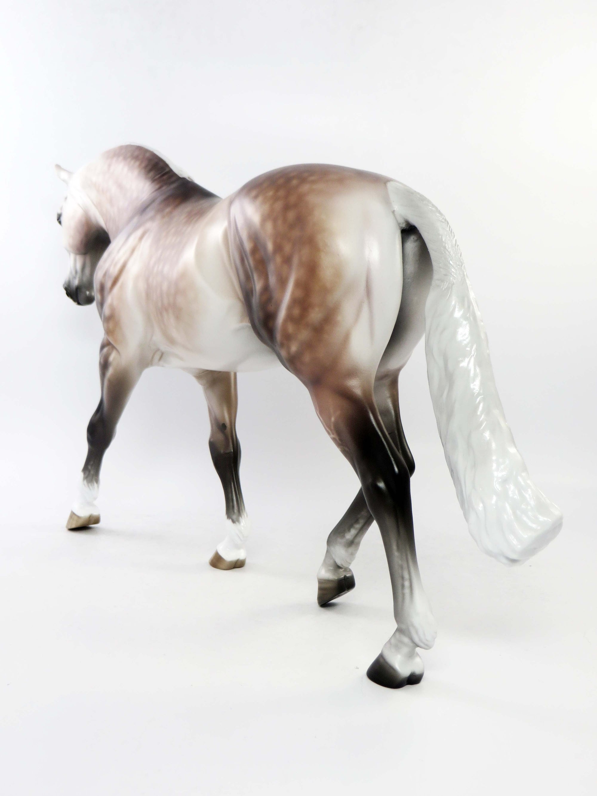 PICKERING - OOAK ROSE STAR DAPPLE GREY IRISH DRAUGHT MODEL HORSE BY SHERYL LEISURE EQ 2018