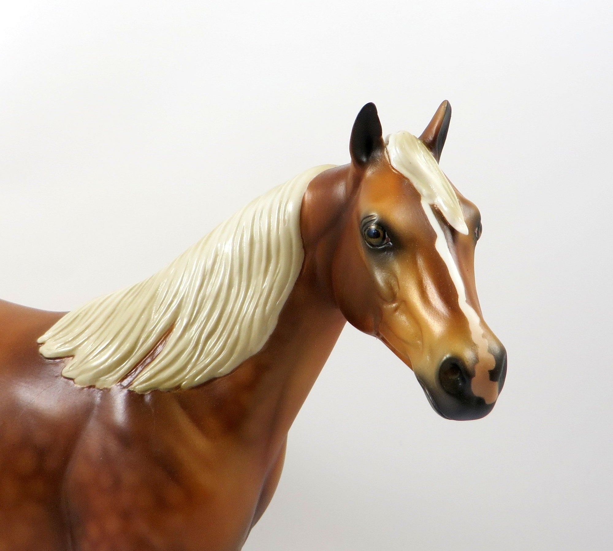 DUNCAN-OOAK CHESTNUT ISH MODEL HORSE EQ 19