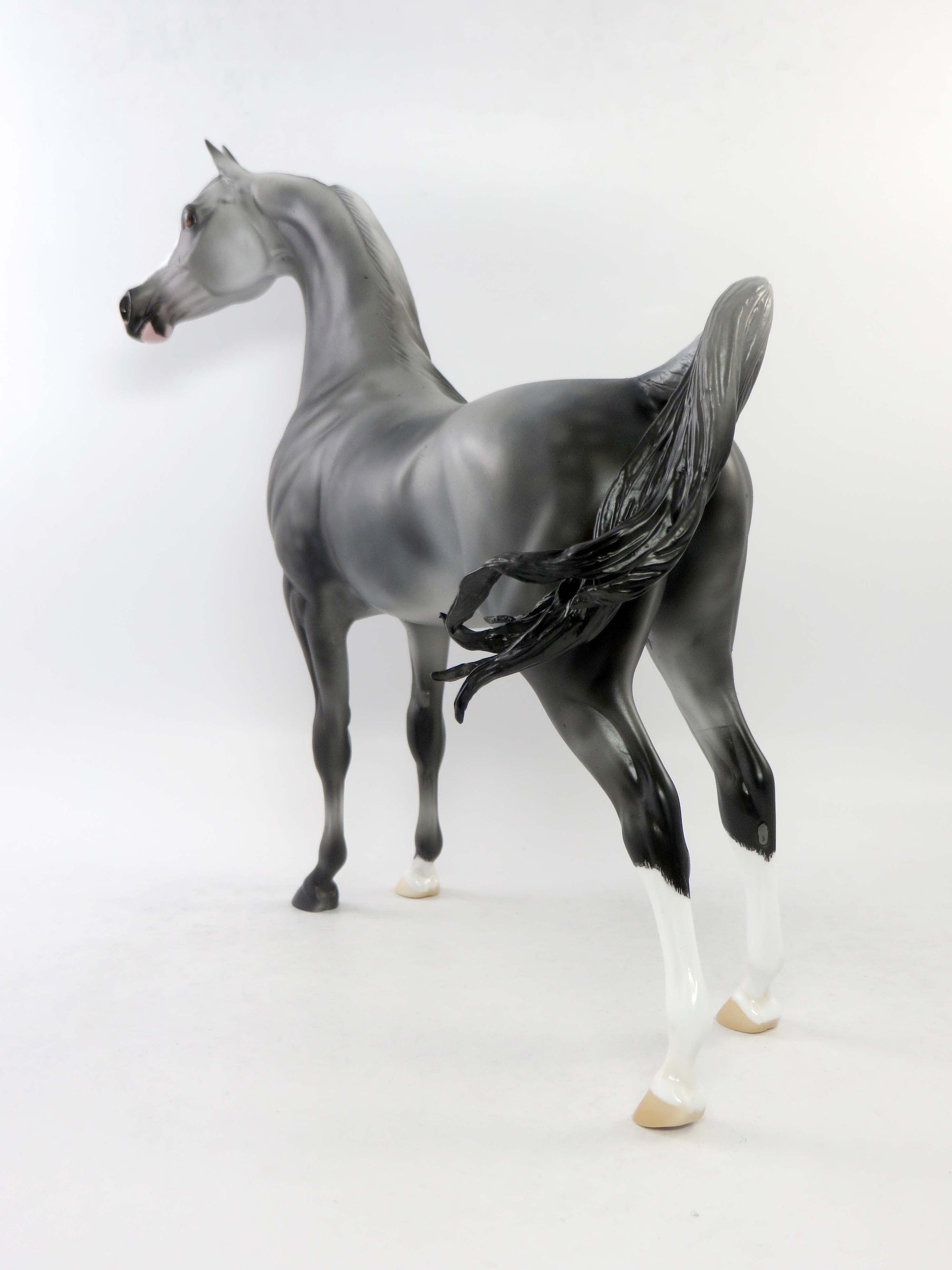 JAMIE-OOAK DAPPLE GREY ARABIAN MODEL HORSE BY DAWN QUICK EQ 2018