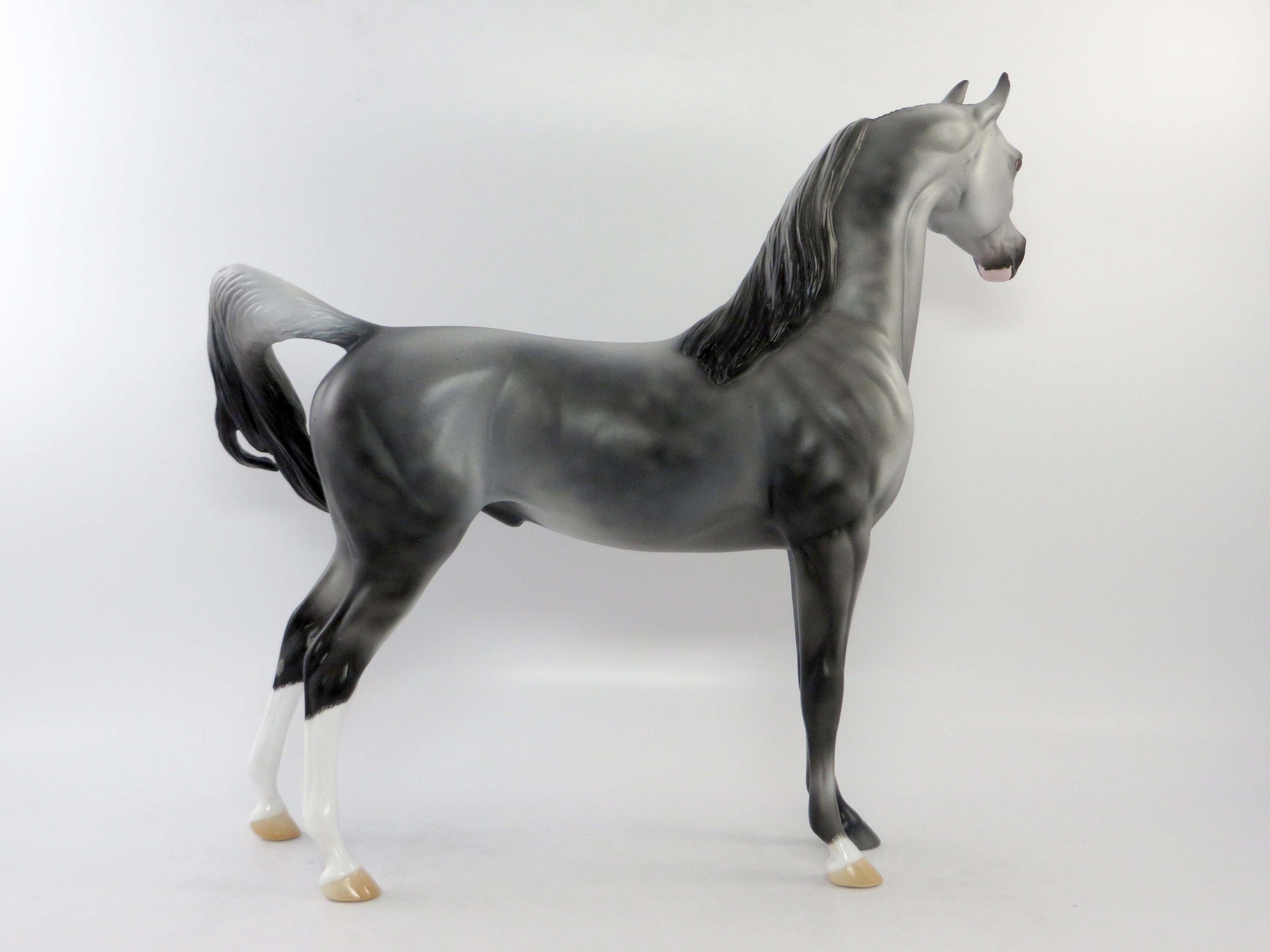 JAMIE-OOAK DAPPLE GREY ARABIAN MODEL HORSE BY DAWN QUICK EQ 2018