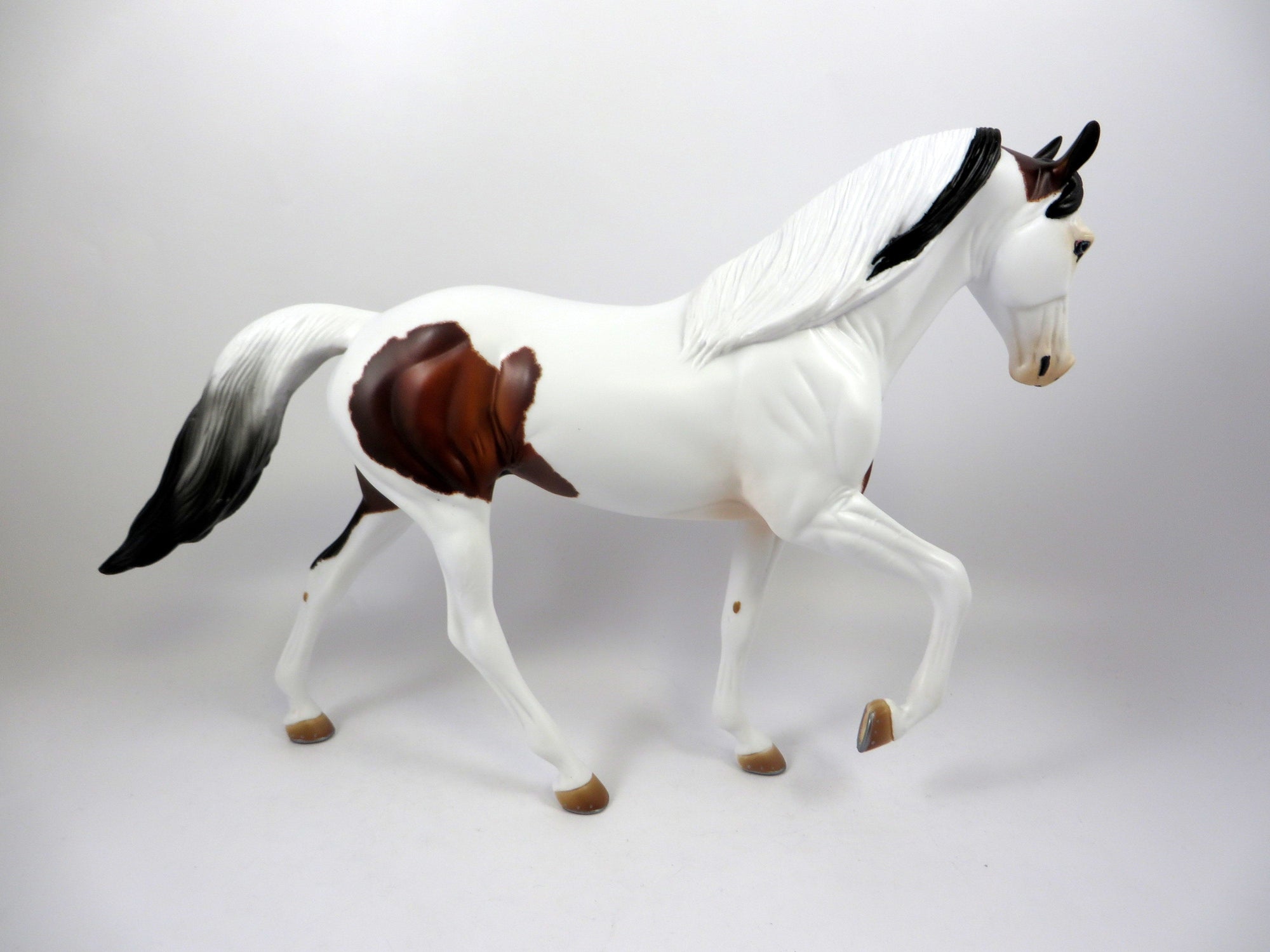 CANOE CANOE-OOAK ETCHED CHESTNUT PINTO TENNESSEE WALKER MODEL HORSE 8/14/19