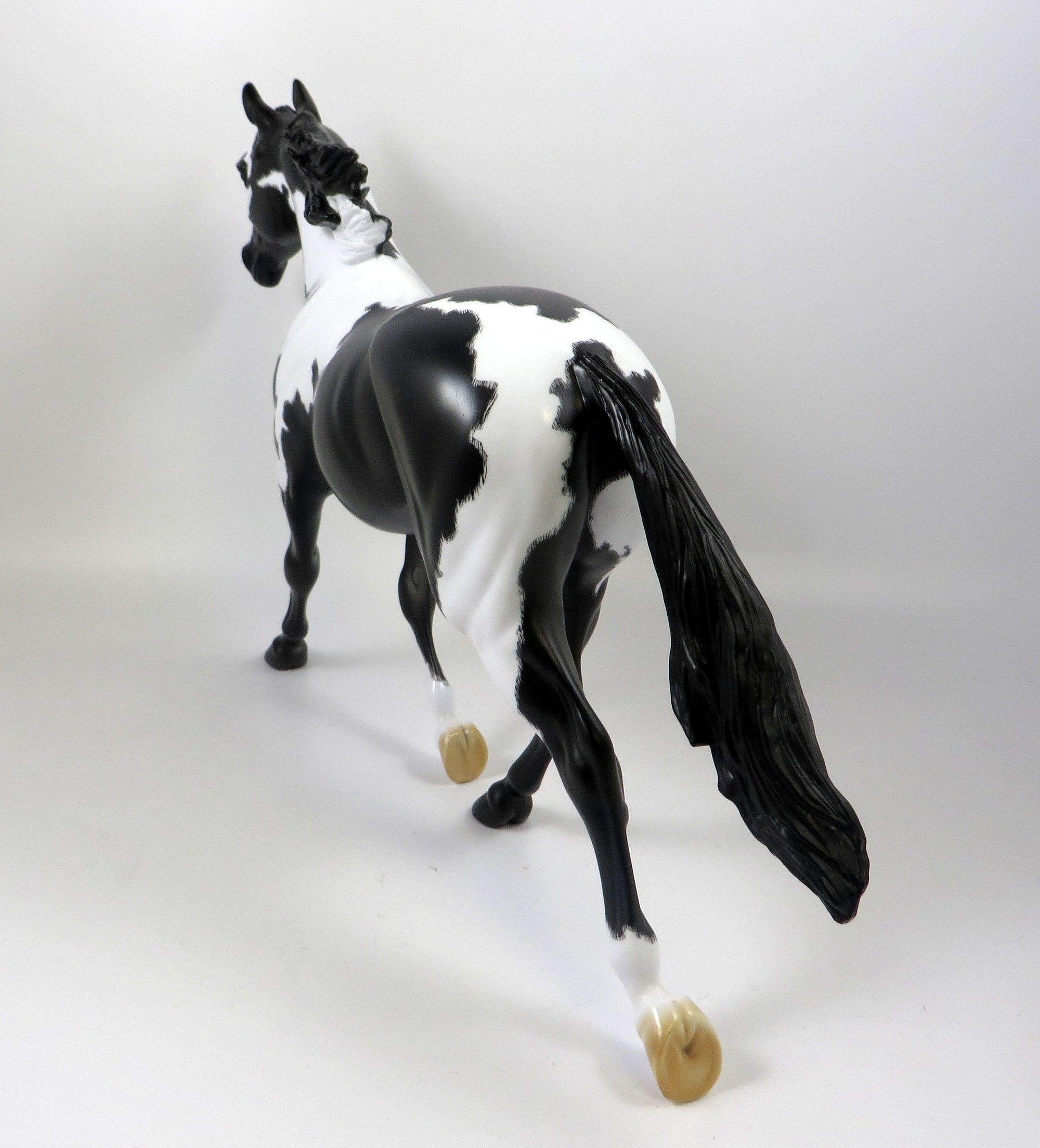 SINBAD-OOAK ETCHED BLACK PINTO PALOUSE MODEL HORSE 8/14/19