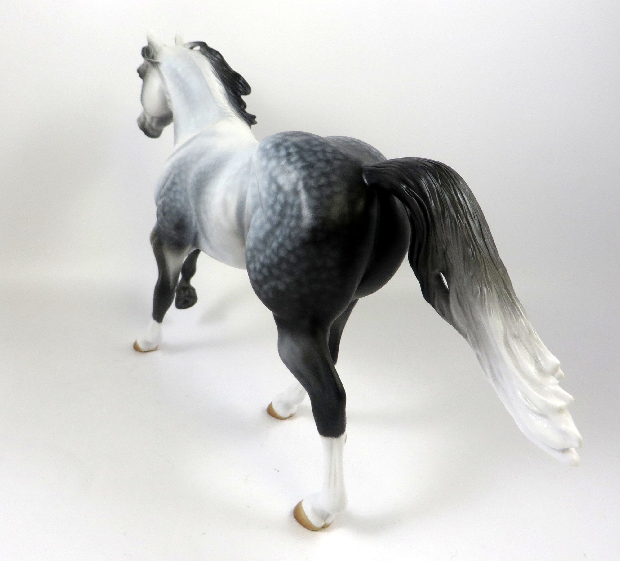 RUNNING BEAR-OOAK STAR DAPPLE GREY RUNNING QUARTER HORSE BY AUDREY DIXON 8/14/19