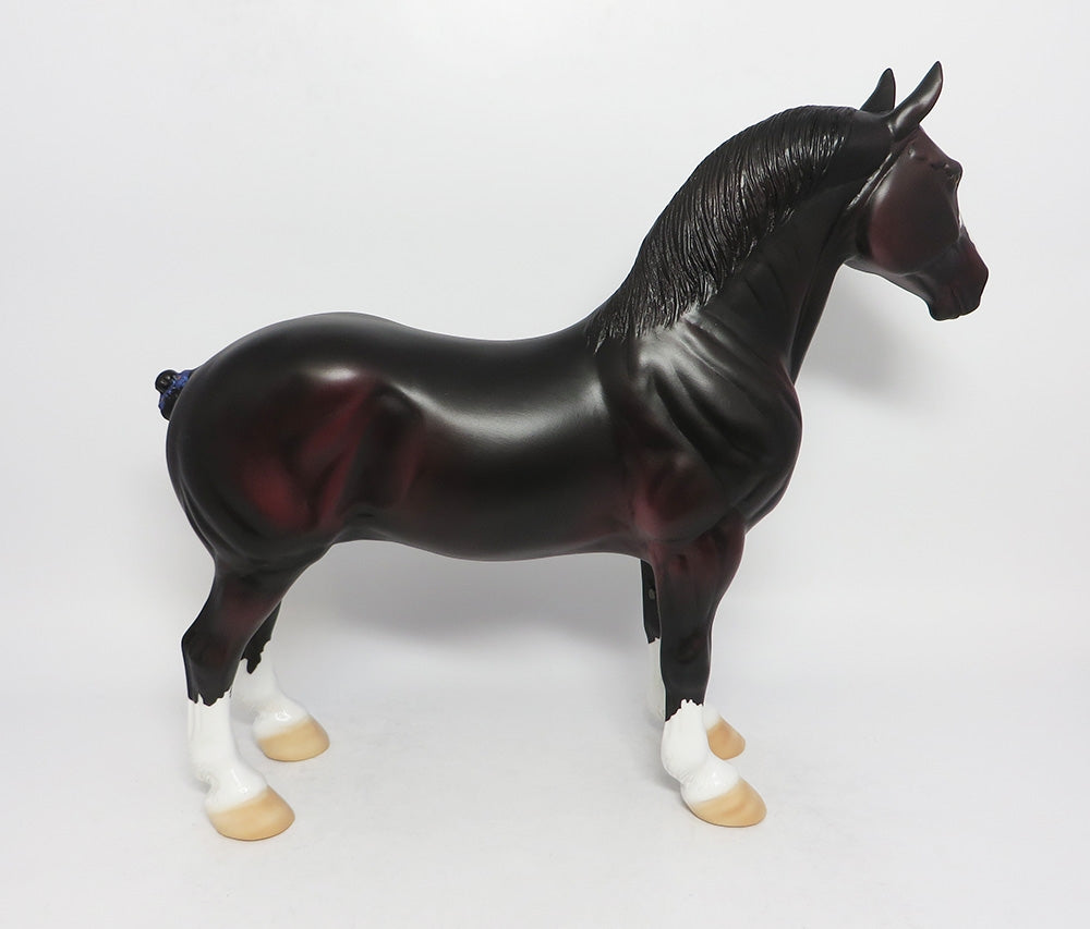 PRINCE-OOAK BAY STANDING DRAFT MODEL HORSE EQ 2018