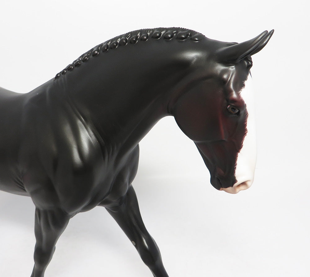 RUSH-OOAK DARK BAY IRISH DRAUGHT MODEL HORSE BY CARRIE KELLER EQ 2018