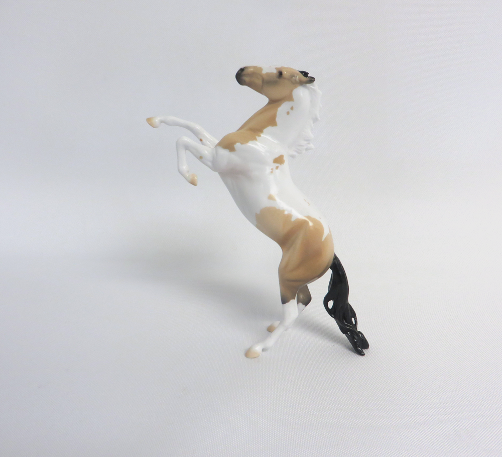 MADISON - LE-30 BUCKSKIN REARING PEBBLE BY DAWN QUICK EA19 MW19