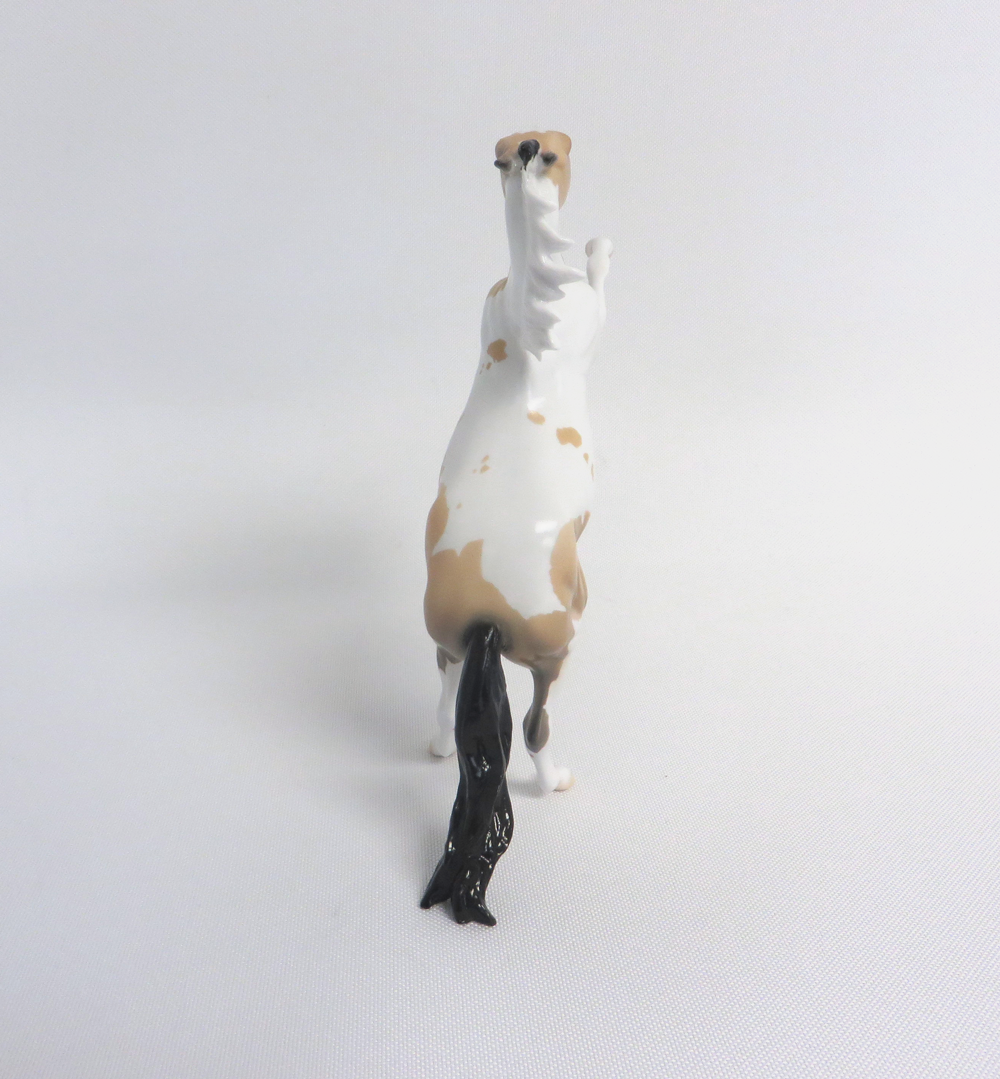 MADISON - LE-30 BUCKSKIN REARING PEBBLE BY DAWN QUICK EA19 MW19