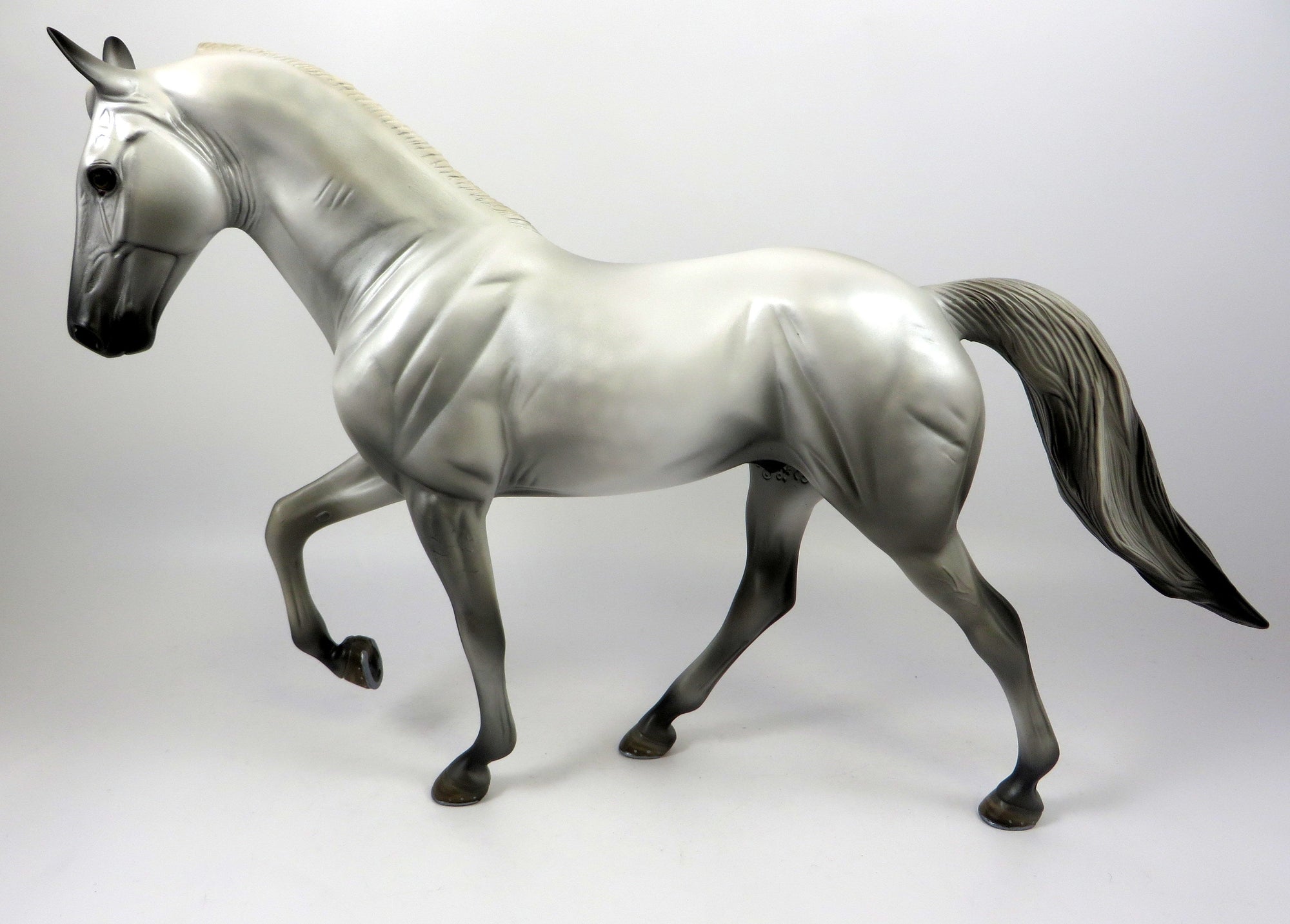 SNOW DAYZ-OOAK DAPPLE GREY TWH MODEL HORSE 8/16/19