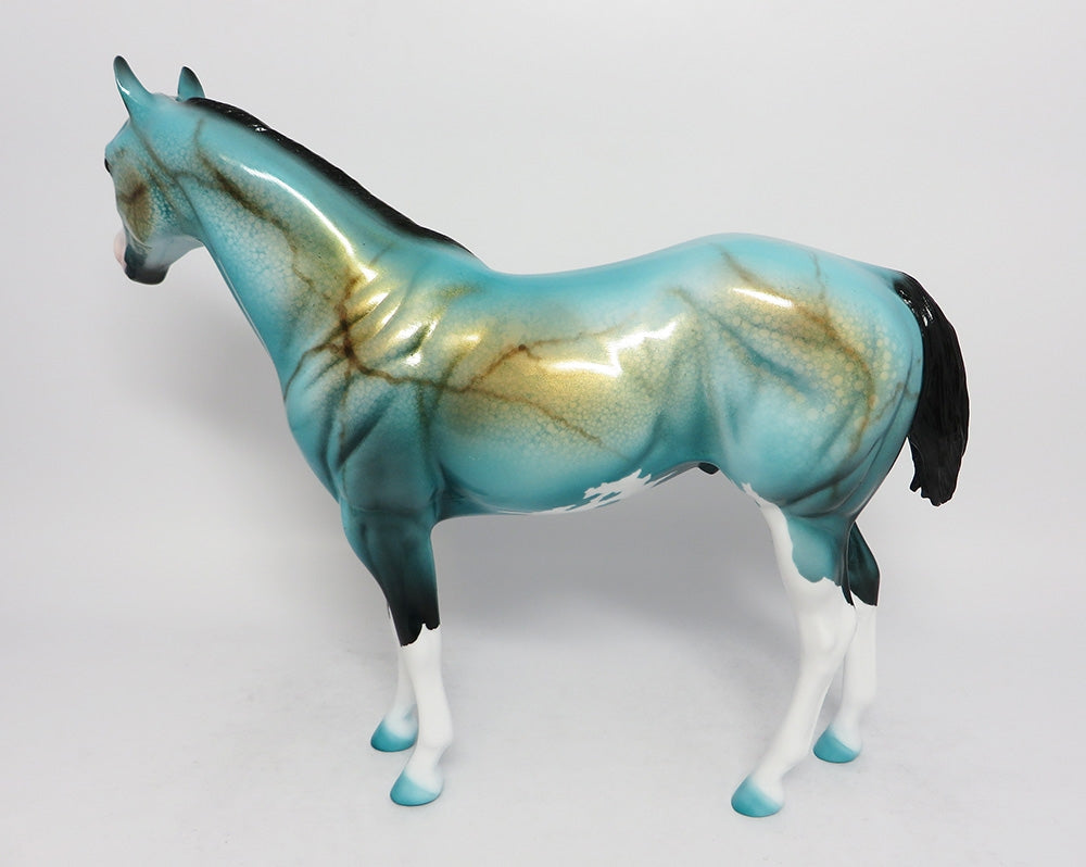 BISBEE-OOAK CM TURQUOISE ISH MODEL HORSE BY DAWN QUICK EQ 2018