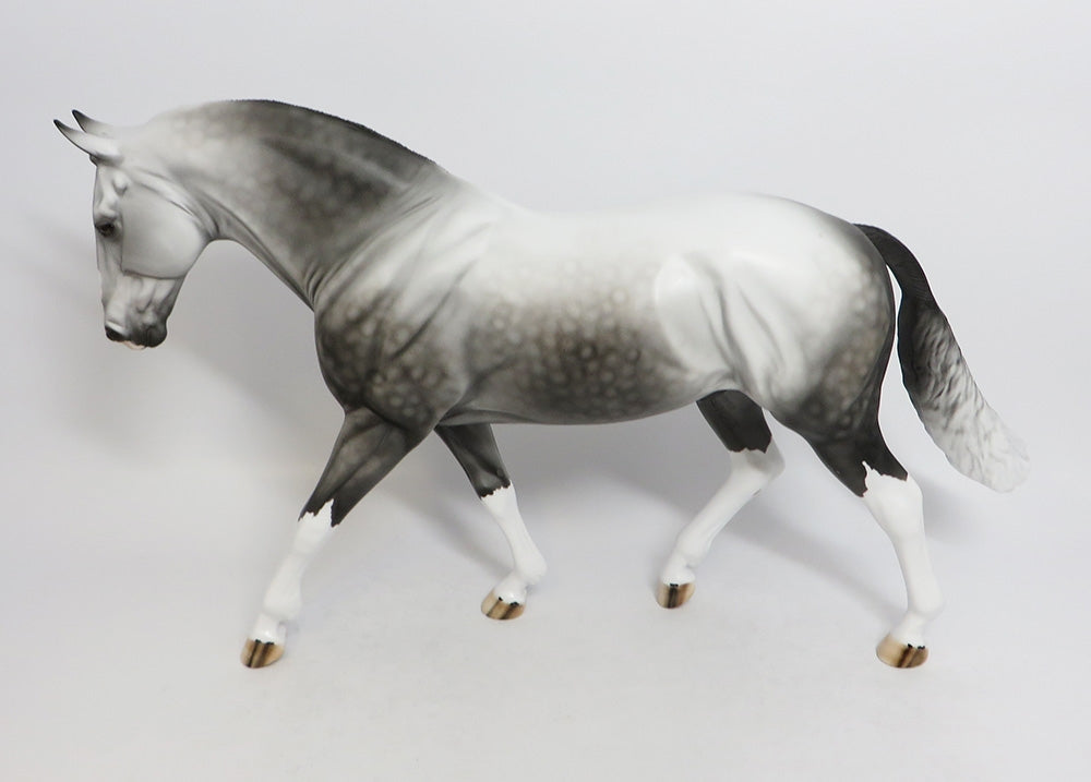 O&#39;HEATH LE-16 PRE-ORDER DAPPLE GREY PINTO IRISH DRAUGHT MODEL HORSE 7/20/18