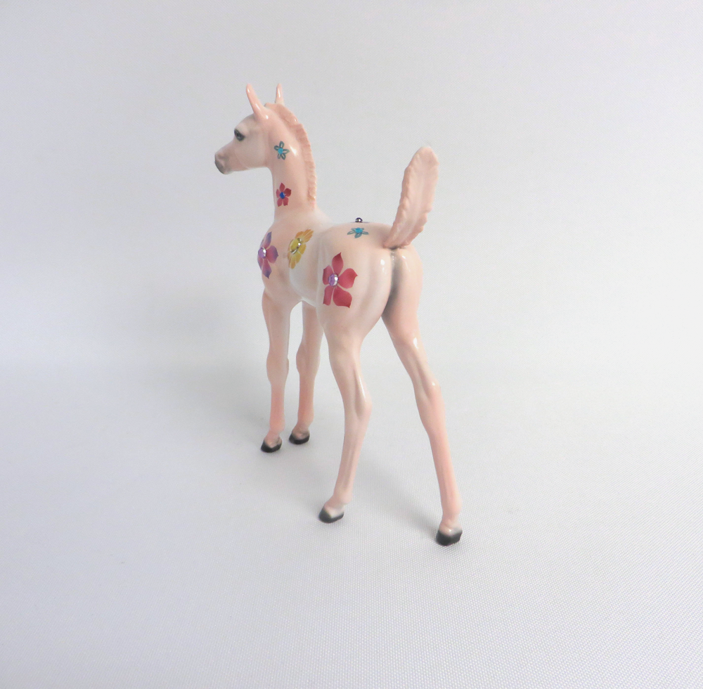 ZENA-OOAK PEACH FLORAL DECO ARABIAN FOAL MODEL HORSE 3/29/19