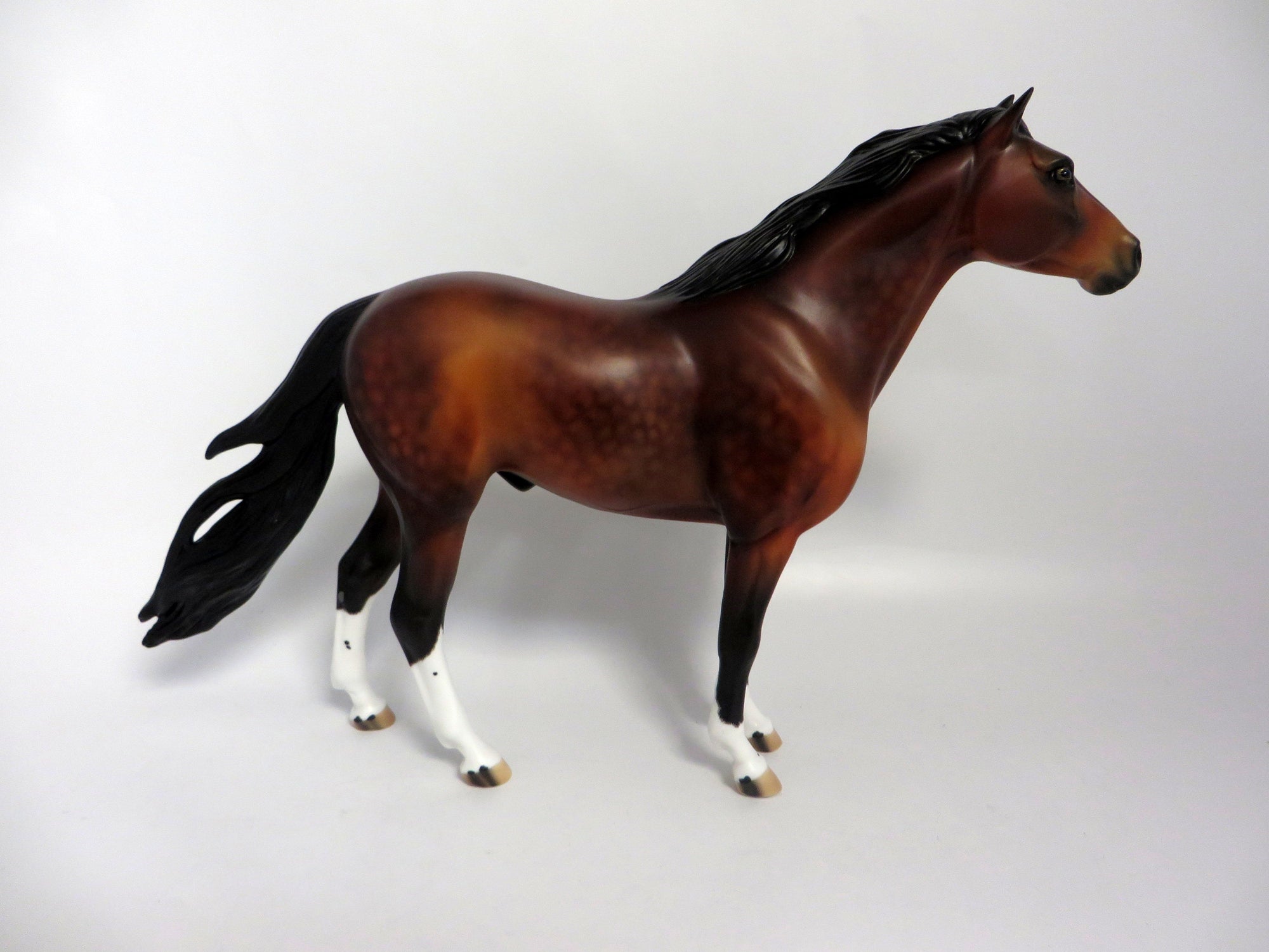 BAE-OOAK DAPPLE BAY MUSTANG MODEL HORSE 8/21/19