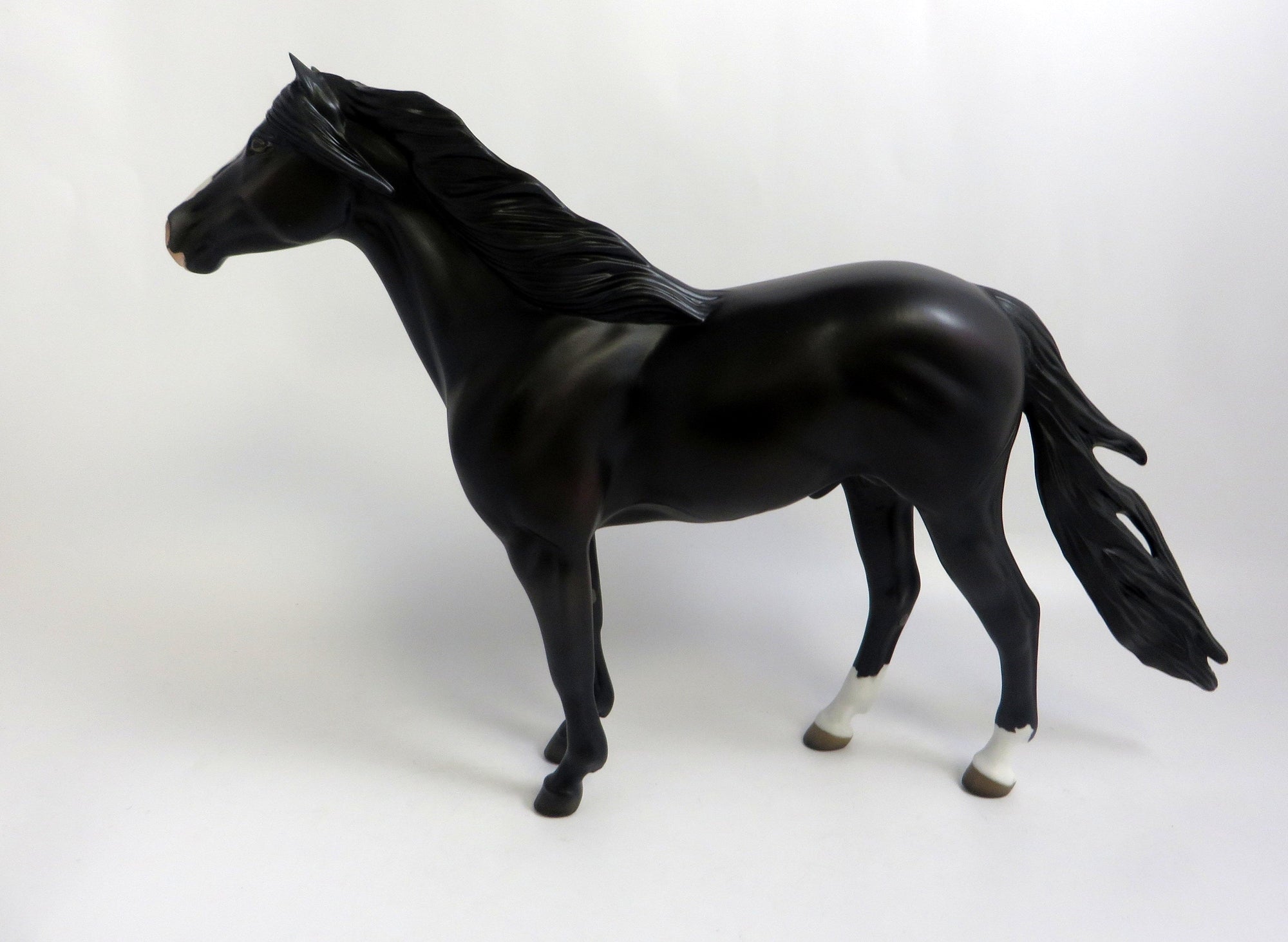 SPUR-OOAK BROWN BAY DAPPLE BLM MUSTANG MODEL HORSE BY AUDREY DIXON 8/22/19