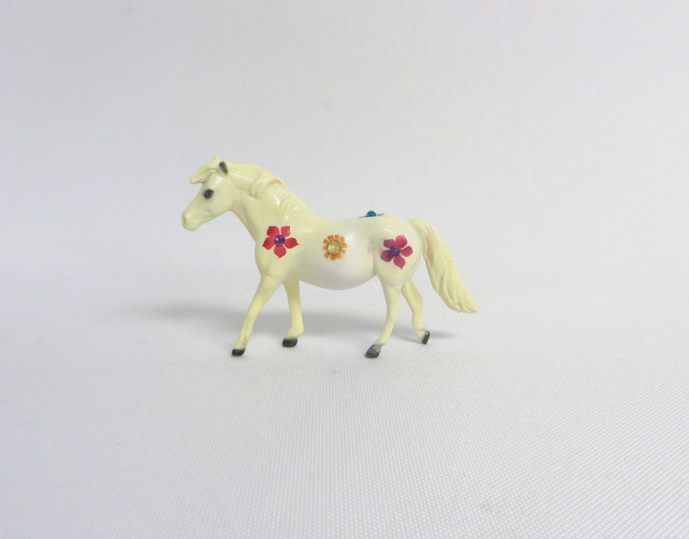 DAFFODIL-OOAK FLORAL PONY CHIP MODEL HORSE 3/29/19