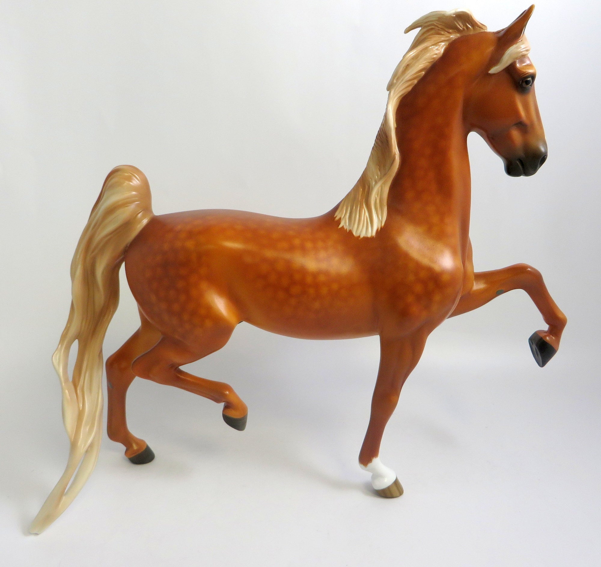 PHONE A FRIEND DAPPLE CHESTNUT SADDLEBRED MODEL HORSE BY SHERYL LEISURE 12/27/18