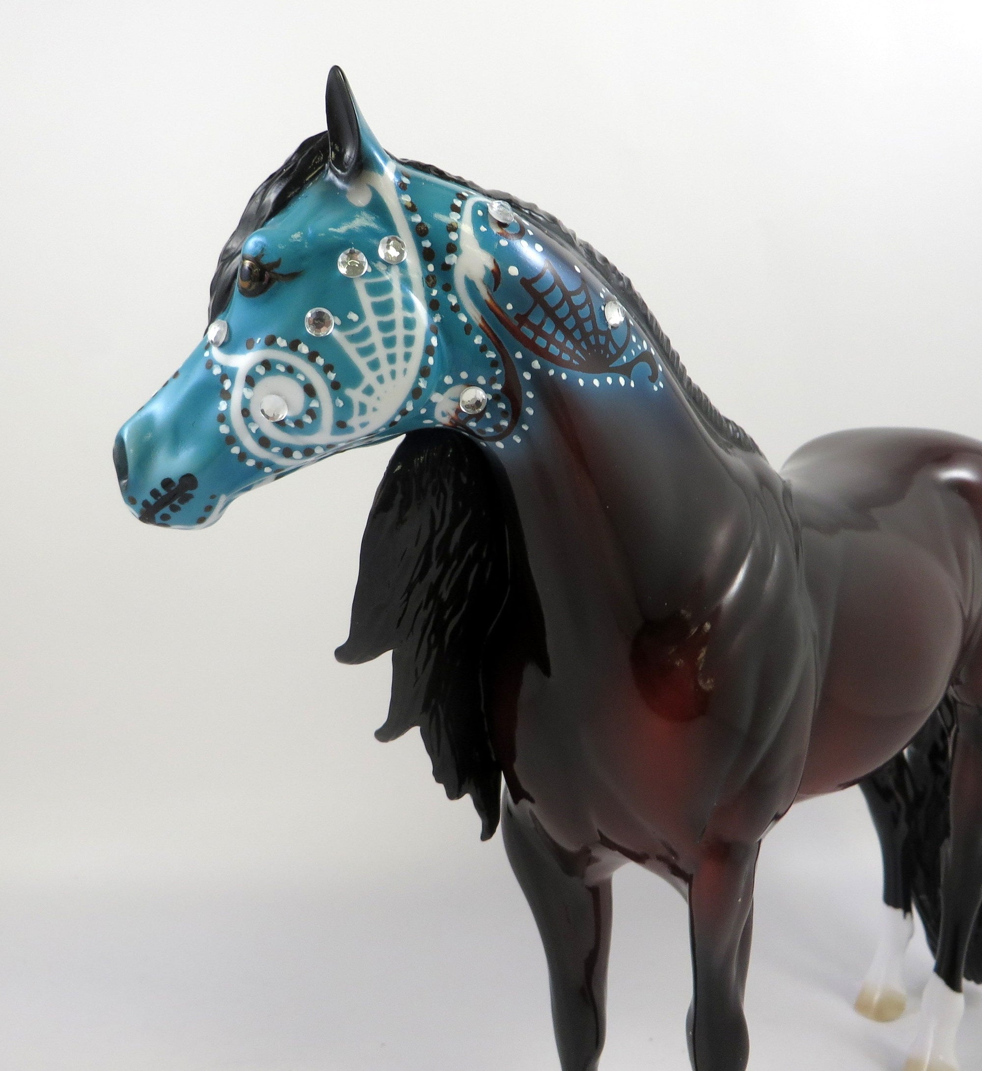 AZUCAR-OOAK-BAY DECORATOR SUGAR SKULL ISH MODEL HORSE BY DAWN QUICK 8/23/19