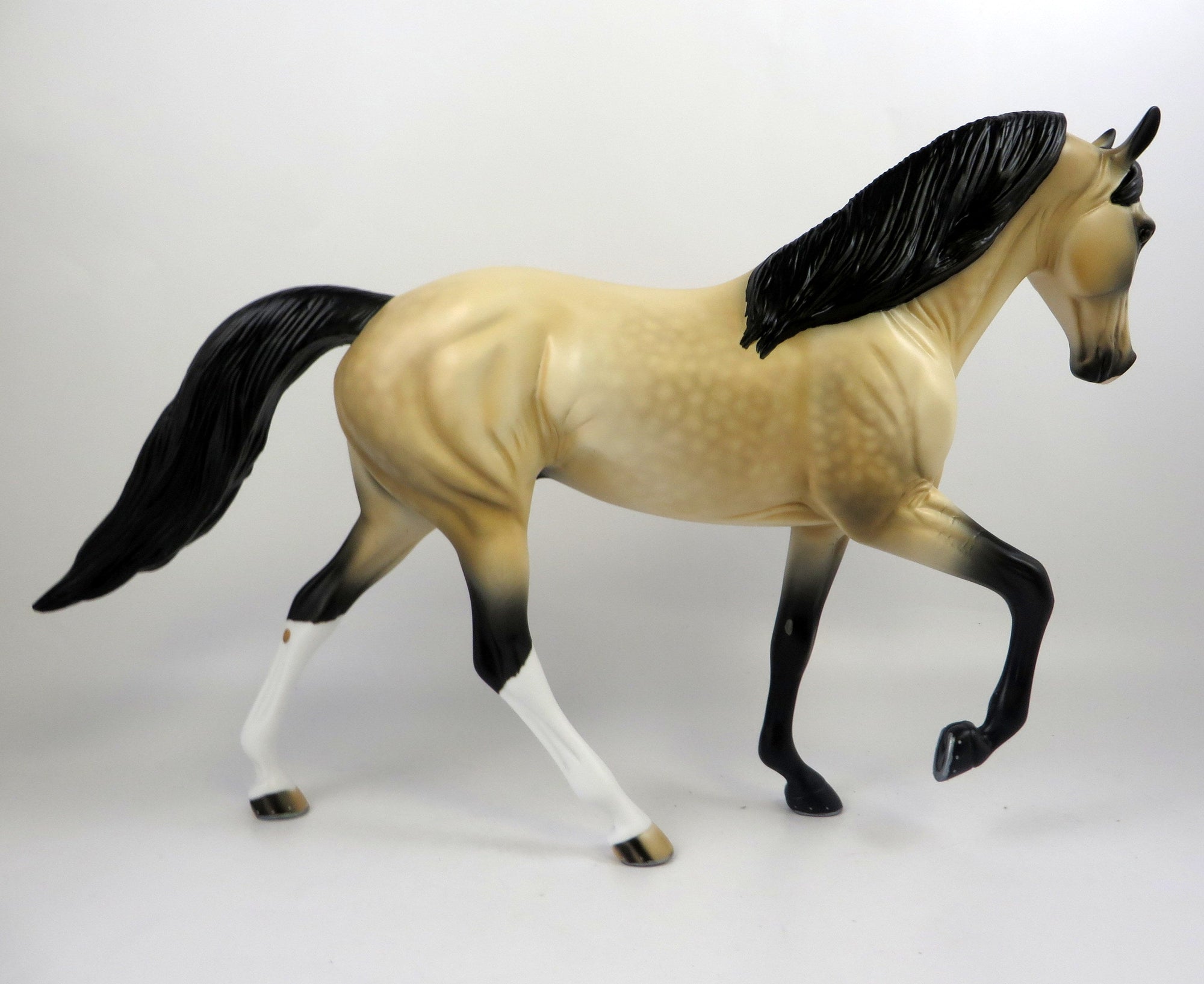 IRISH SETTER-OOAK DAPPLE BUCKSKIN TENNESSEE WALKER MODEL HORSE BY AUDREY DIXON 8/27/19