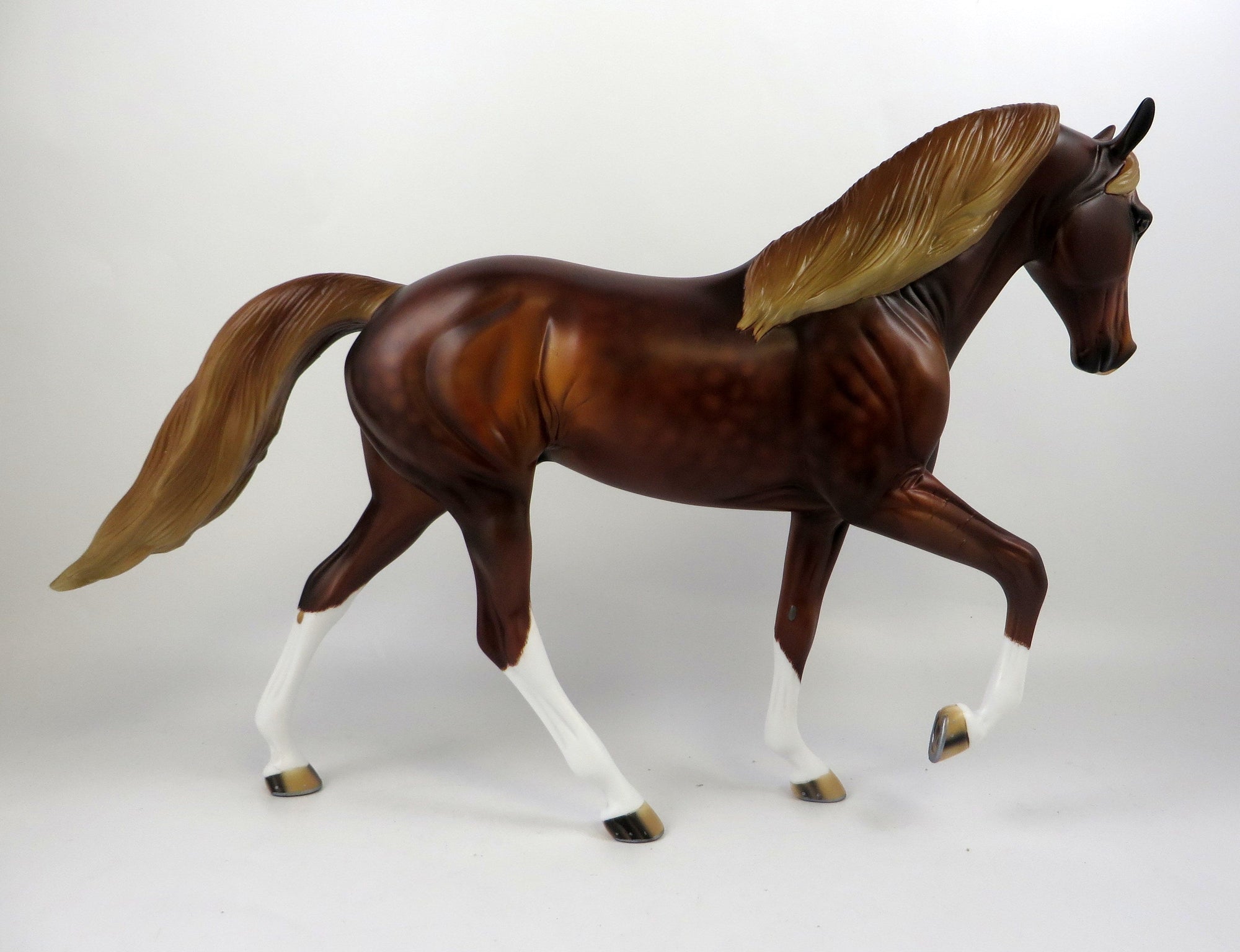 CHOW CHOW-OOAK DAPPLE CHESTNUT TENNESSEE WALKER MODEL HORSE BY AUDREY DIXON 8/26/19
