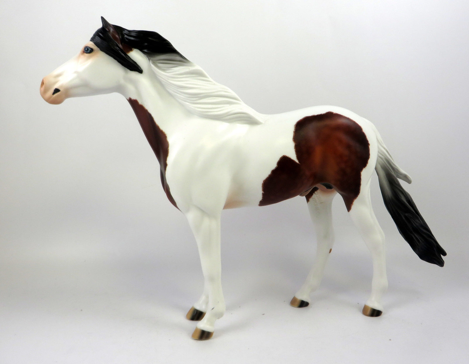 SAINT BERNARD-OOAK ETCHED DAPPLE BAY SPANISH MUSTANG MODEL HORSE 8/26/19