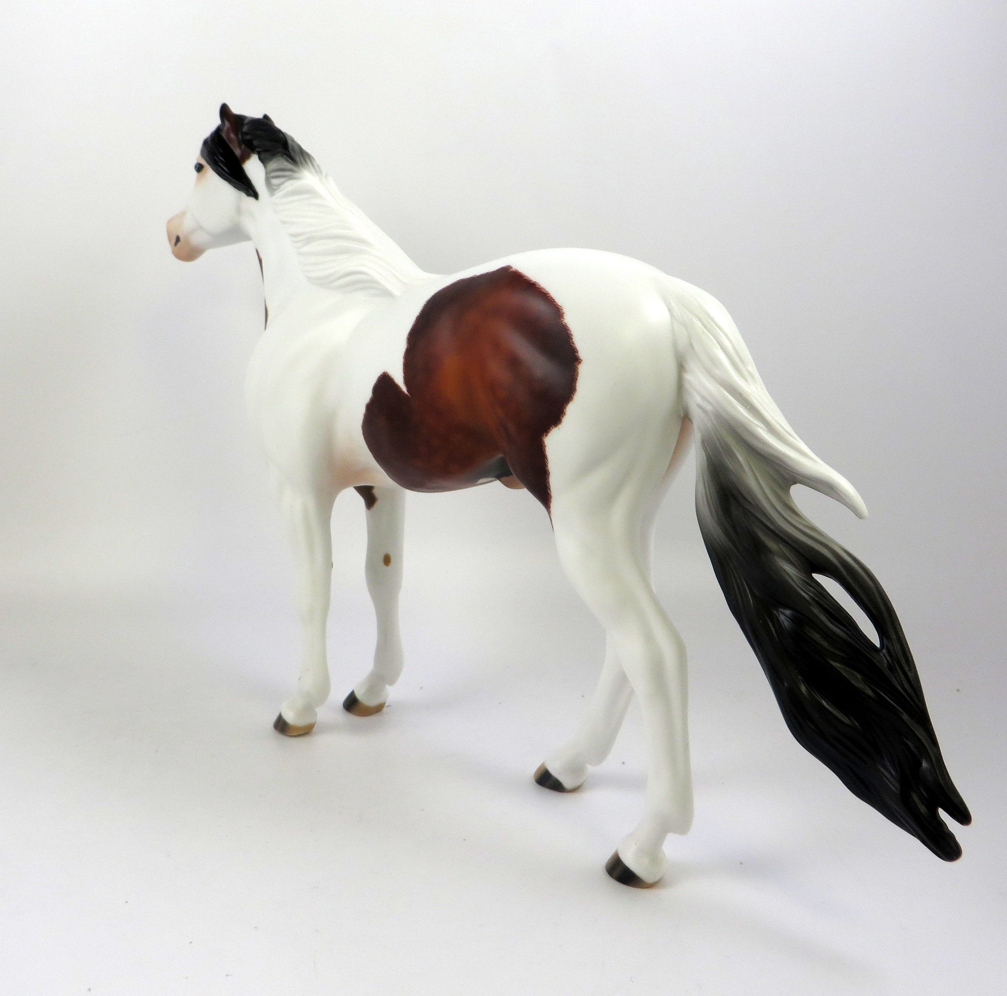 SAINT BERNARD-OOAK ETCHED DAPPLE BAY SPANISH MUSTANG MODEL HORSE 8/26/19