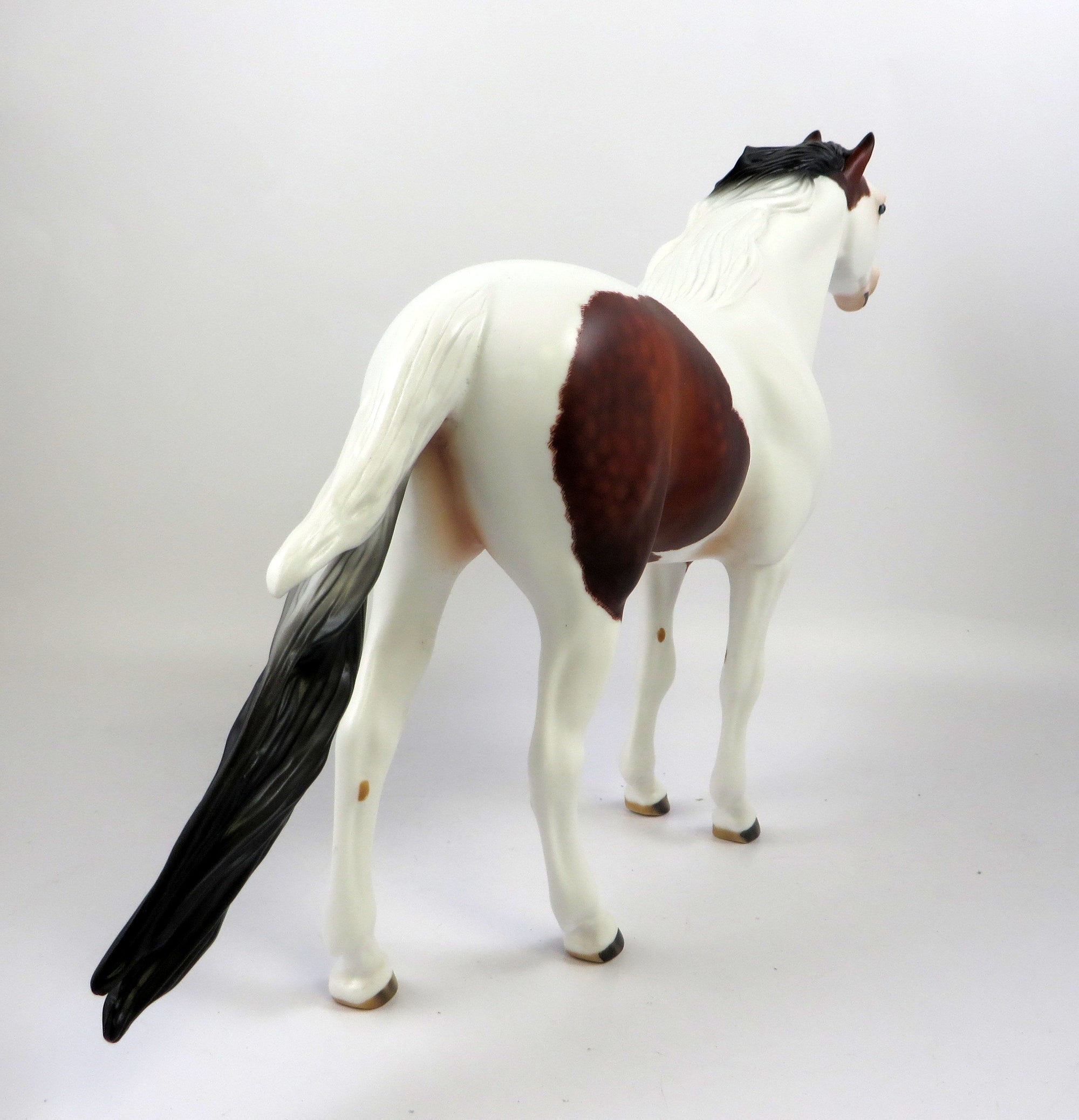SAINT BERNARD-OOAK ETCHED DAPPLE BAY SPANISH MUSTANG MODEL HORSE 8/26/19
