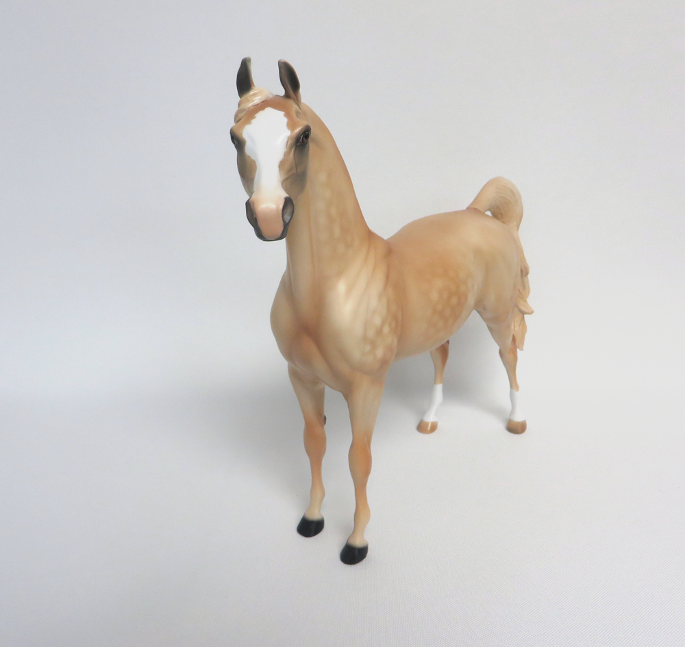 BOMBSHELL-OOAK DAPPLE PALOMINO ARABIAN MODEL HORSE MW19