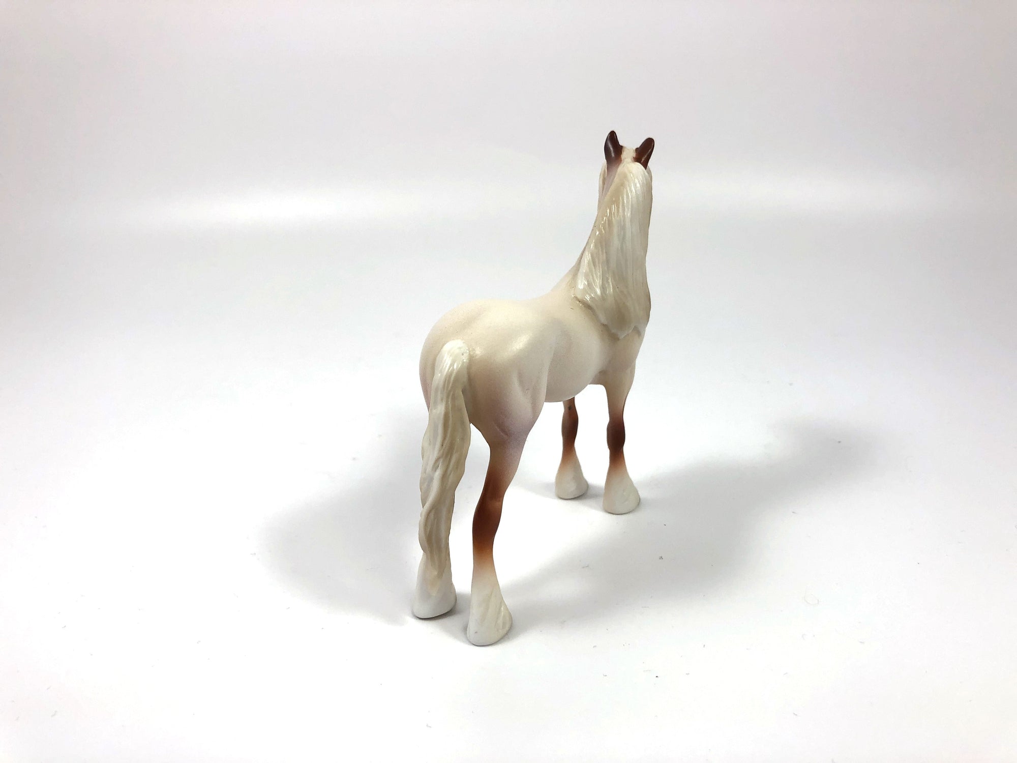 WYNNIE-LE-15 MINI ME CM STRAWBERRY ROAN STANDING RAFT CHIP SHCF 2019