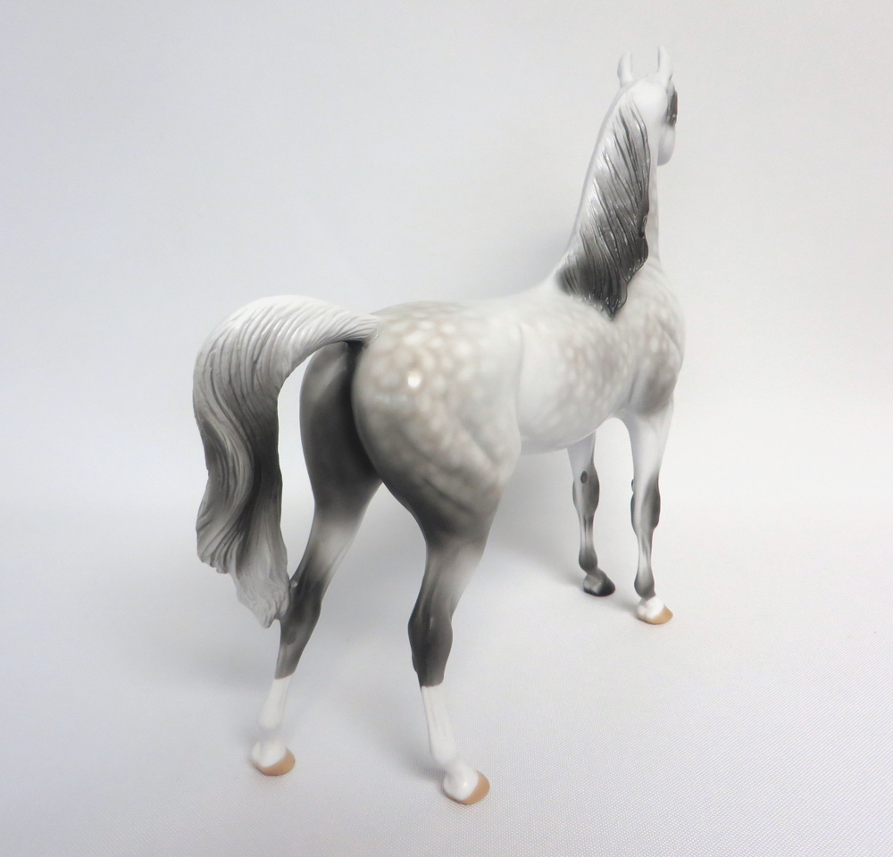 FINNEGAN-OOAK DAPPLE GREY ARABIAN MODEL HORSE EA 19