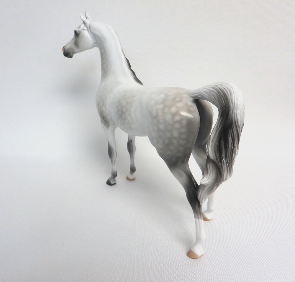 FINNEGAN-OOAK DAPPLE GREY ARABIAN MODEL HORSE EA 19