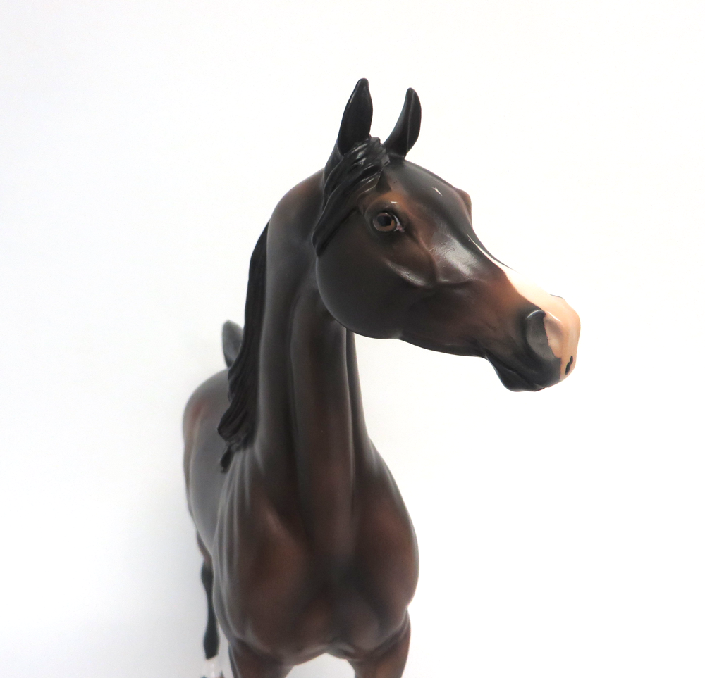 VIRTUAL REALITY-OOAK DAPPLE BAY ARABIAN MODEL HORSE EA19
