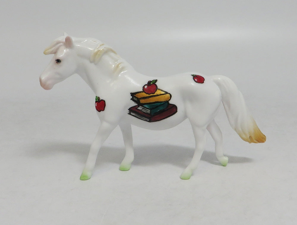 WORM - OOAK BACK TO SCHOOL DECORATOR PONY CHIP LHS 2018
