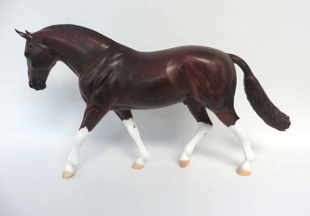 O&#39;DOOLE-LE6 DAPPLE BAY IRISH DRAFT MODEL HORSE MW 19