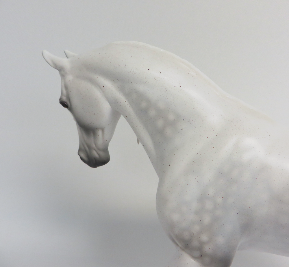 MOONLIGHT CACTUS-LE-13 DAPPLE FLEABIT GREY THOROUGHBRED MODEL HORSE EA/MW 19