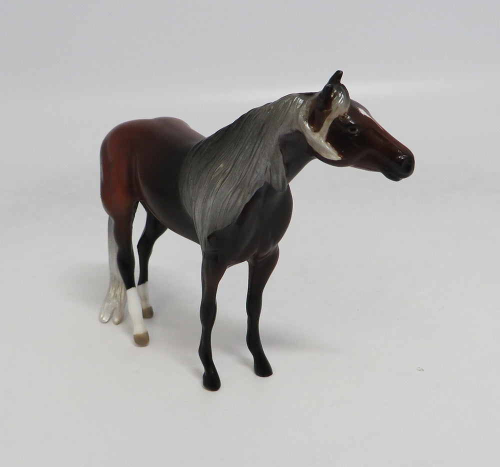 3 DOORS DOWN=LE-3 SILVER BAY STOCK HORSE CHIP LHS 2018