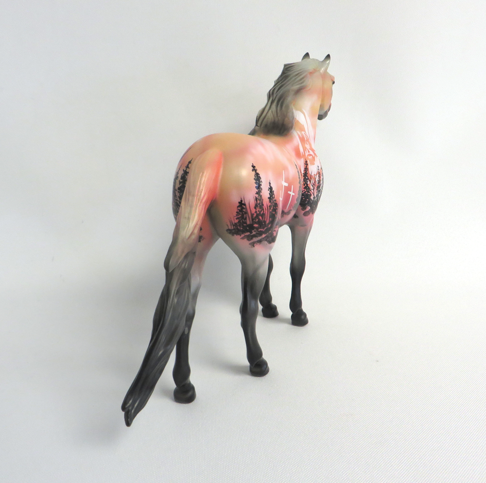 RISEN-OOAK EASTER DECORATOR MUSTANG BY DAWN QUICK 4/17/19