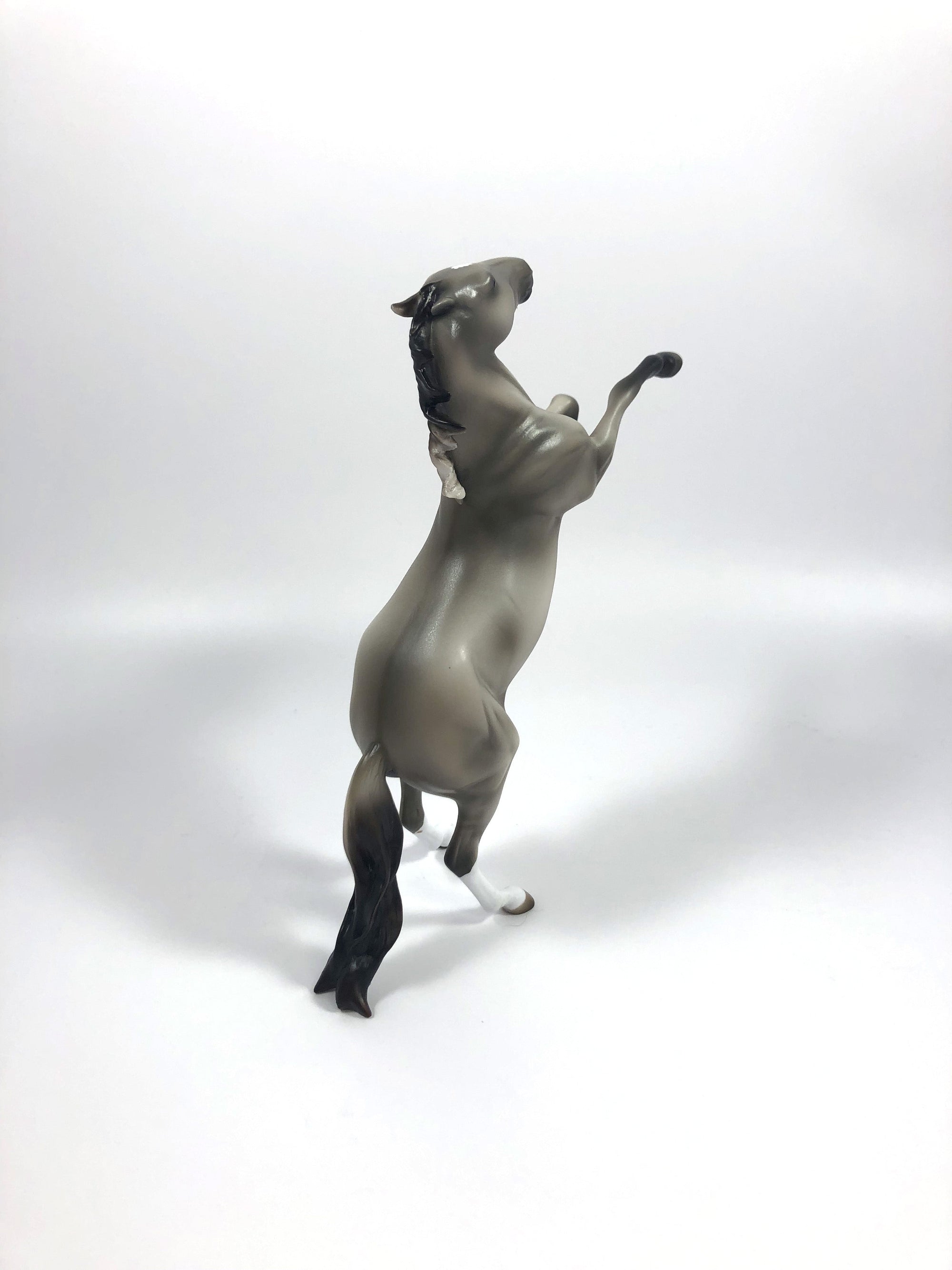 BUFFALO CHECK-LE-30 GRULLA REARING PEBBLES SHCF 2019