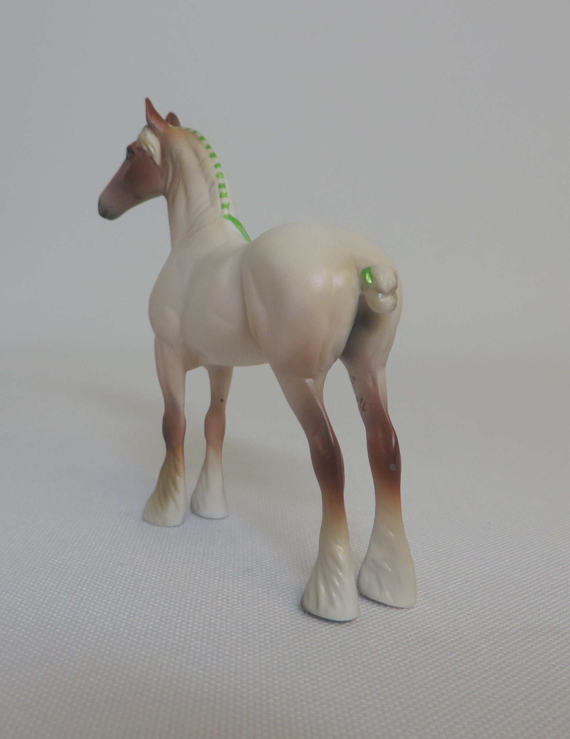 WYNNIE -LE-15 MINI ME STRAWBERRY ROAN STANDING RAFT CHIP SHCF 2019